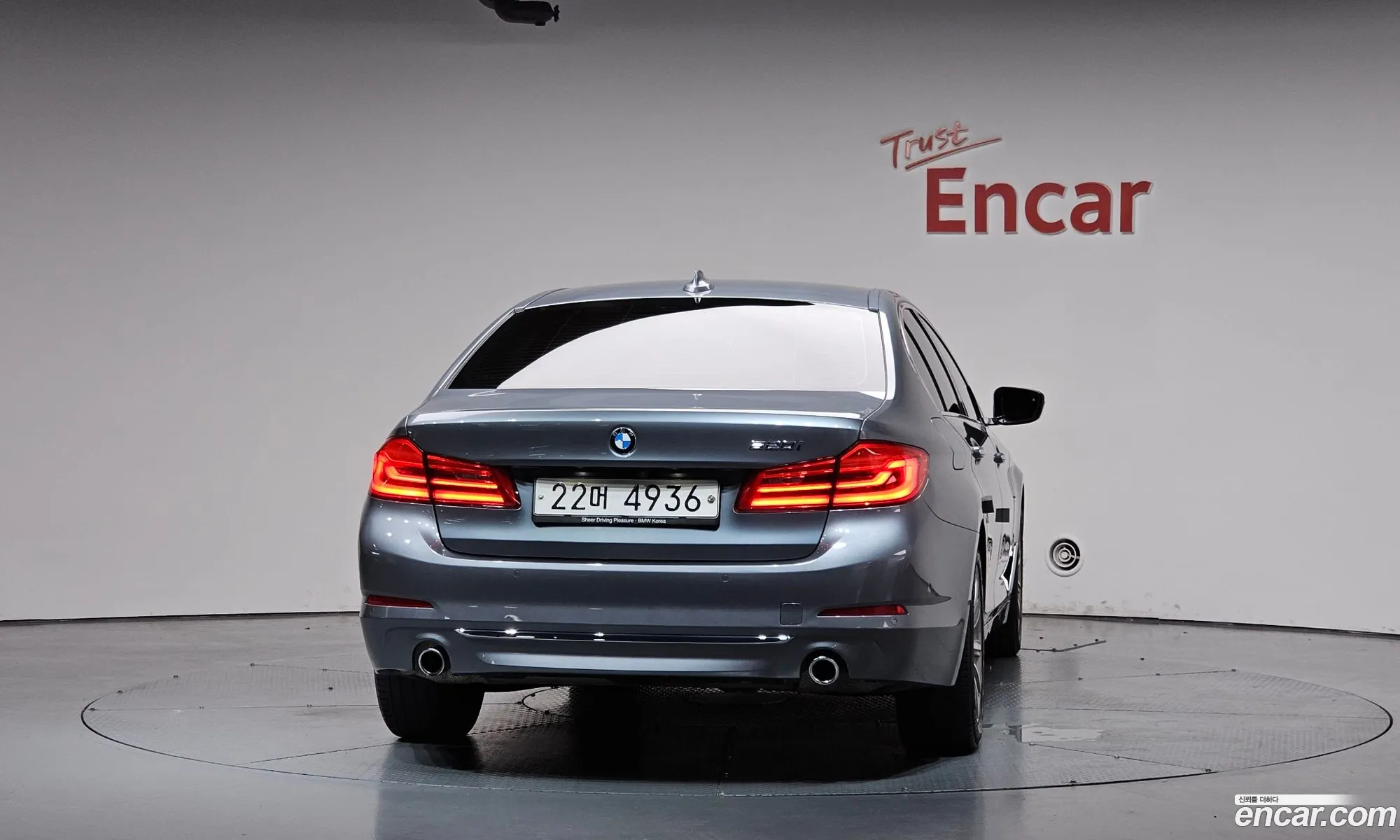 BMW 5 Series 2018 — 28