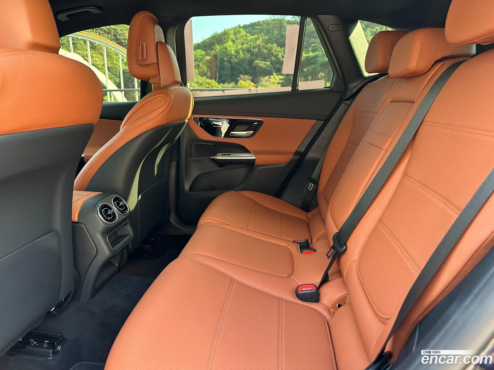 Mercedes-Benz GLC-Class X254 2024 — 11