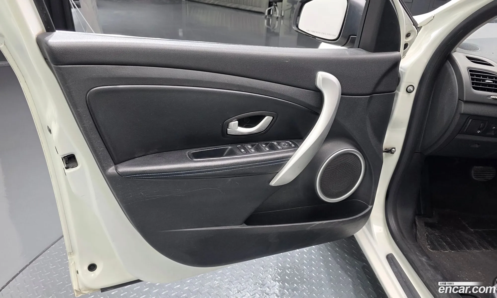 Renault Korea (Samsung) SM3 2012 — 10