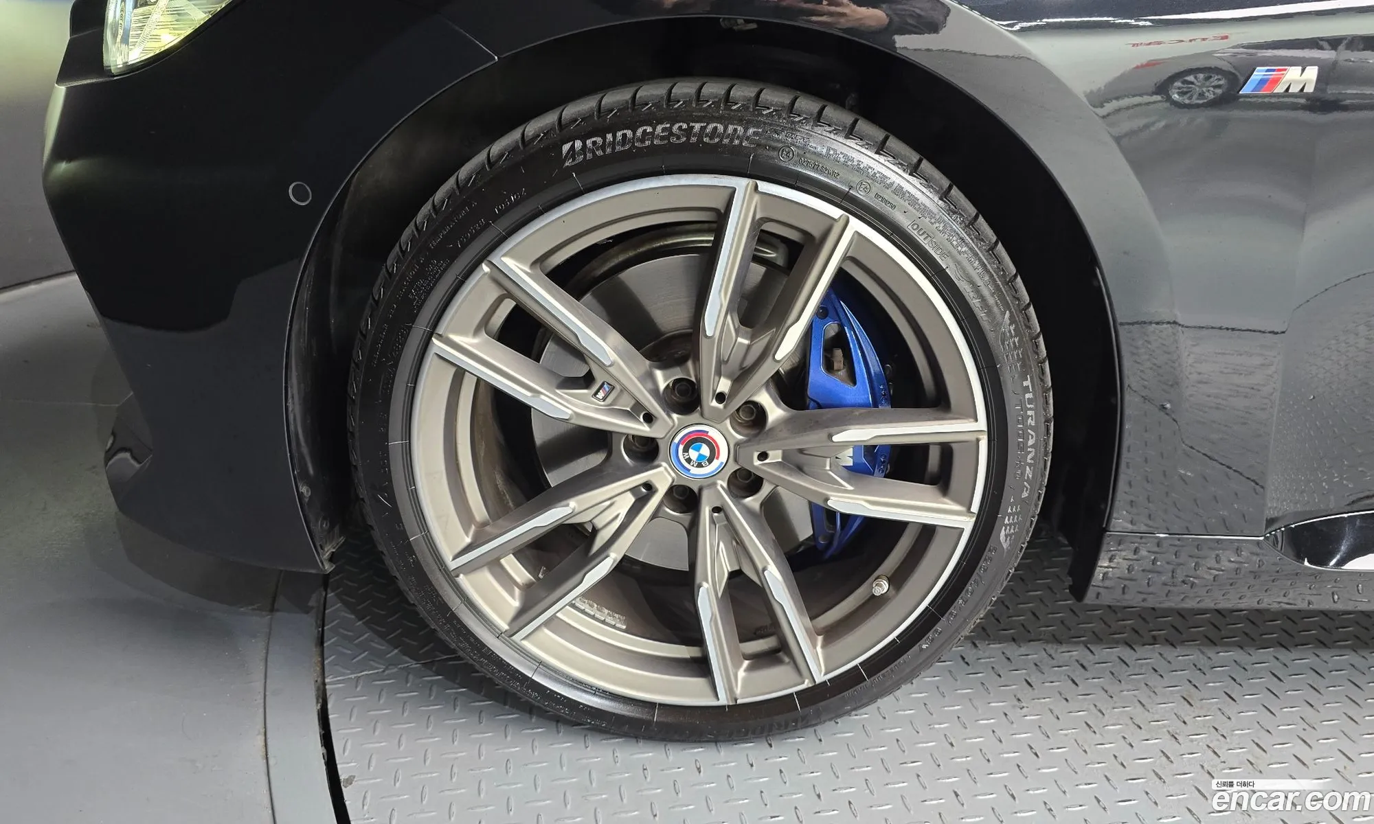 BMW 2 Series 2024 WBA51CM09R8E45902 — 32