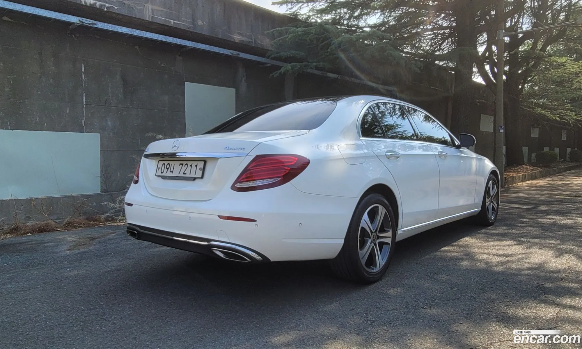 Mercedes-Benz E-Class W213 2017 — 12