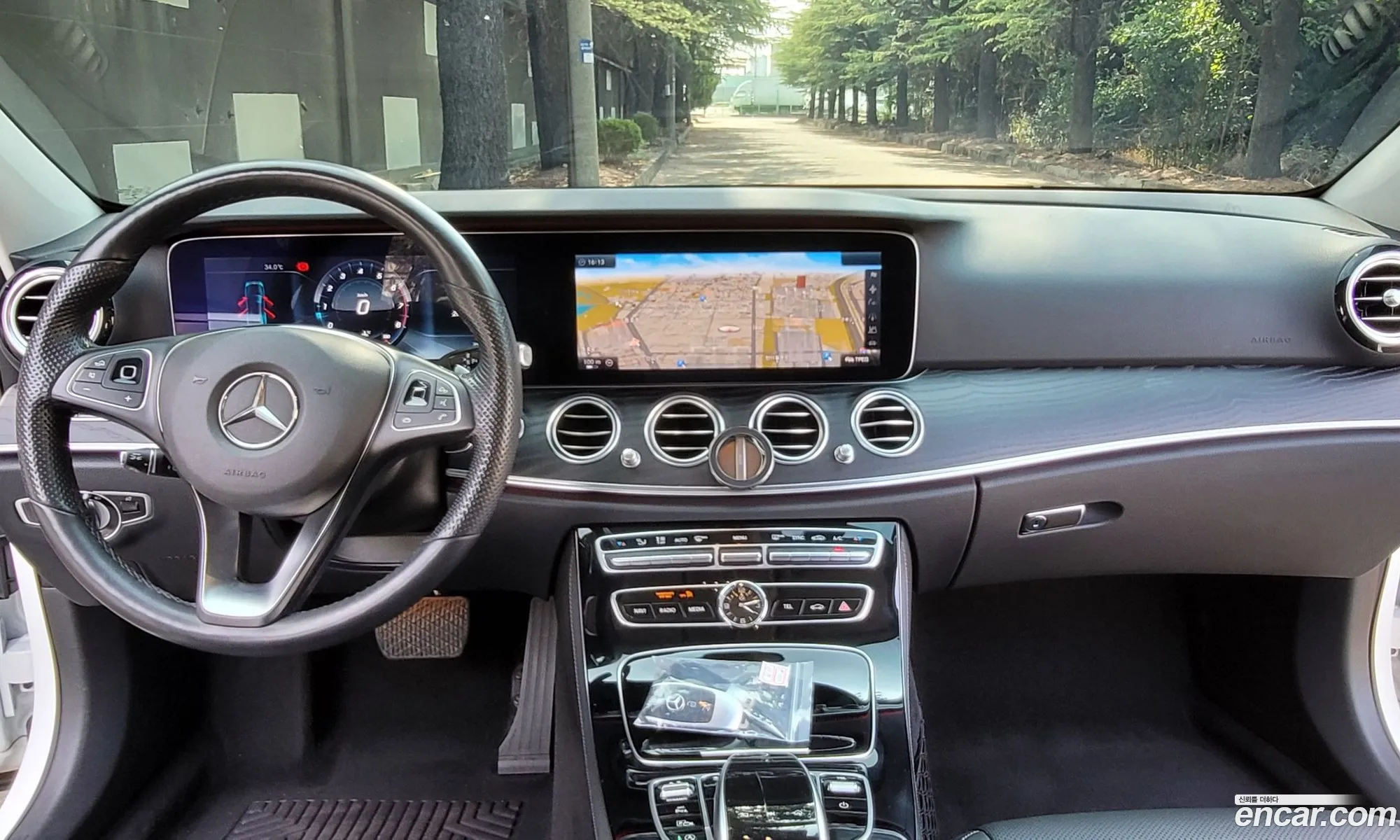 Mercedes-Benz E-Class W213 2017 — 16
