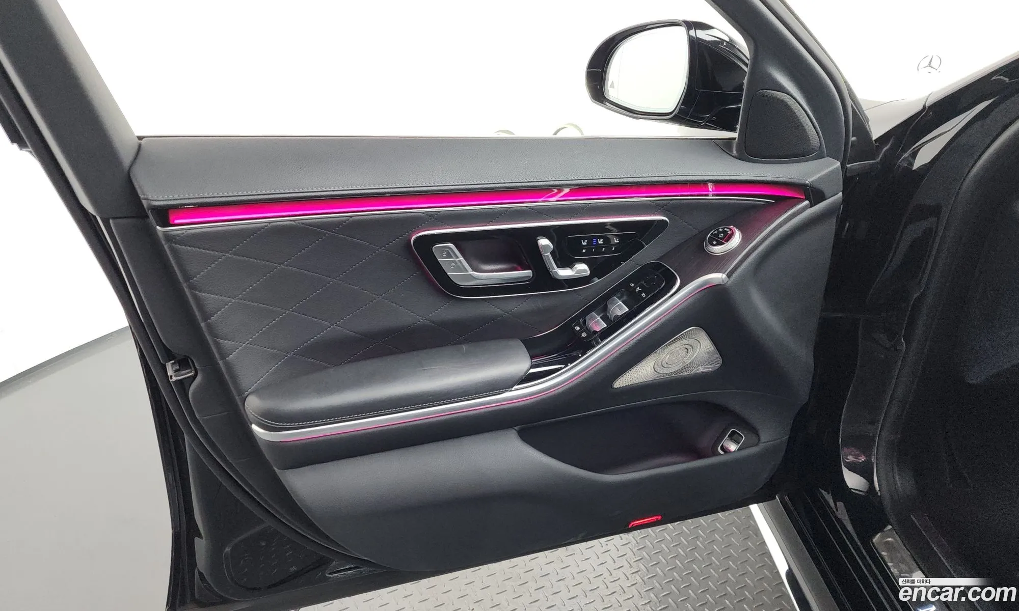 Mercedes-Benz S-Class W223 2021 — 32