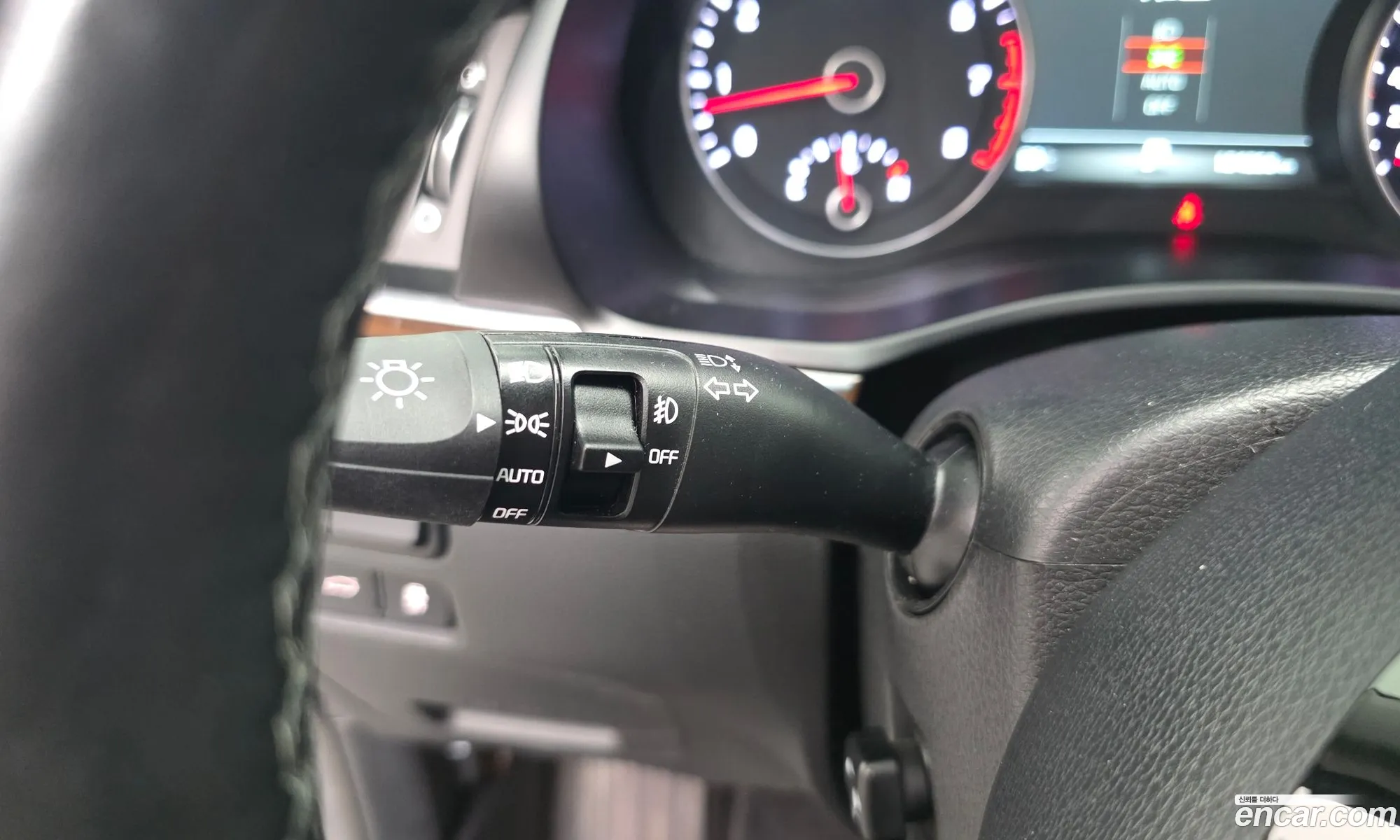 Kia K7 2018 — 17
