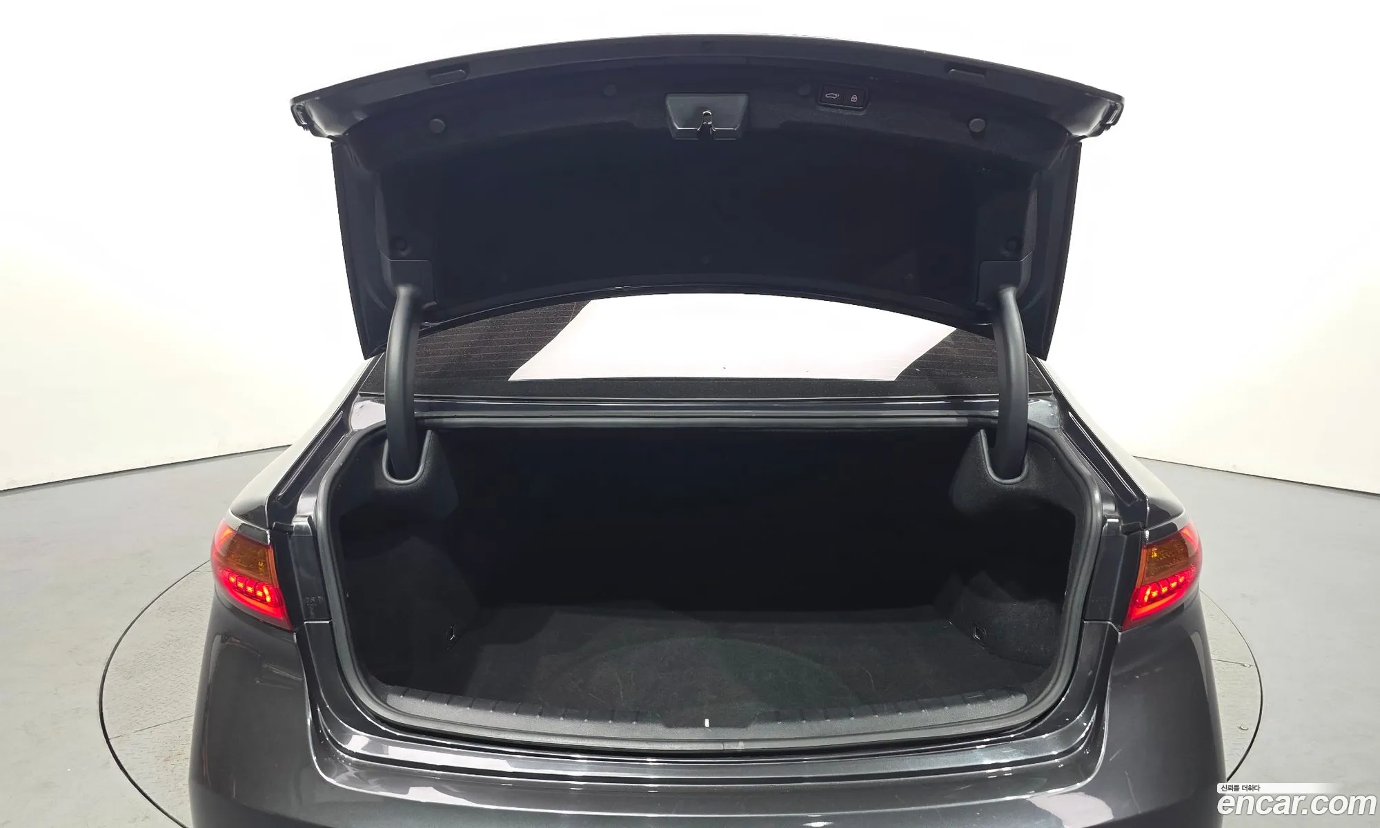 Kia K7 2018 — 15