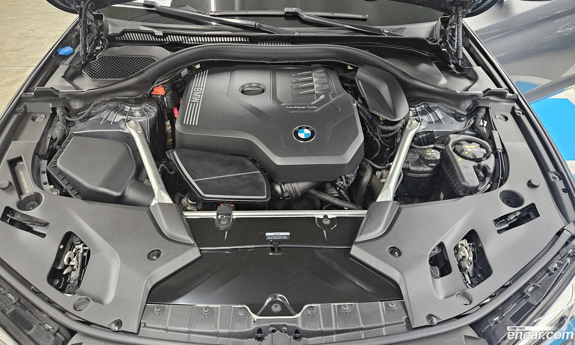 BMW 5 Series 2023 — 4