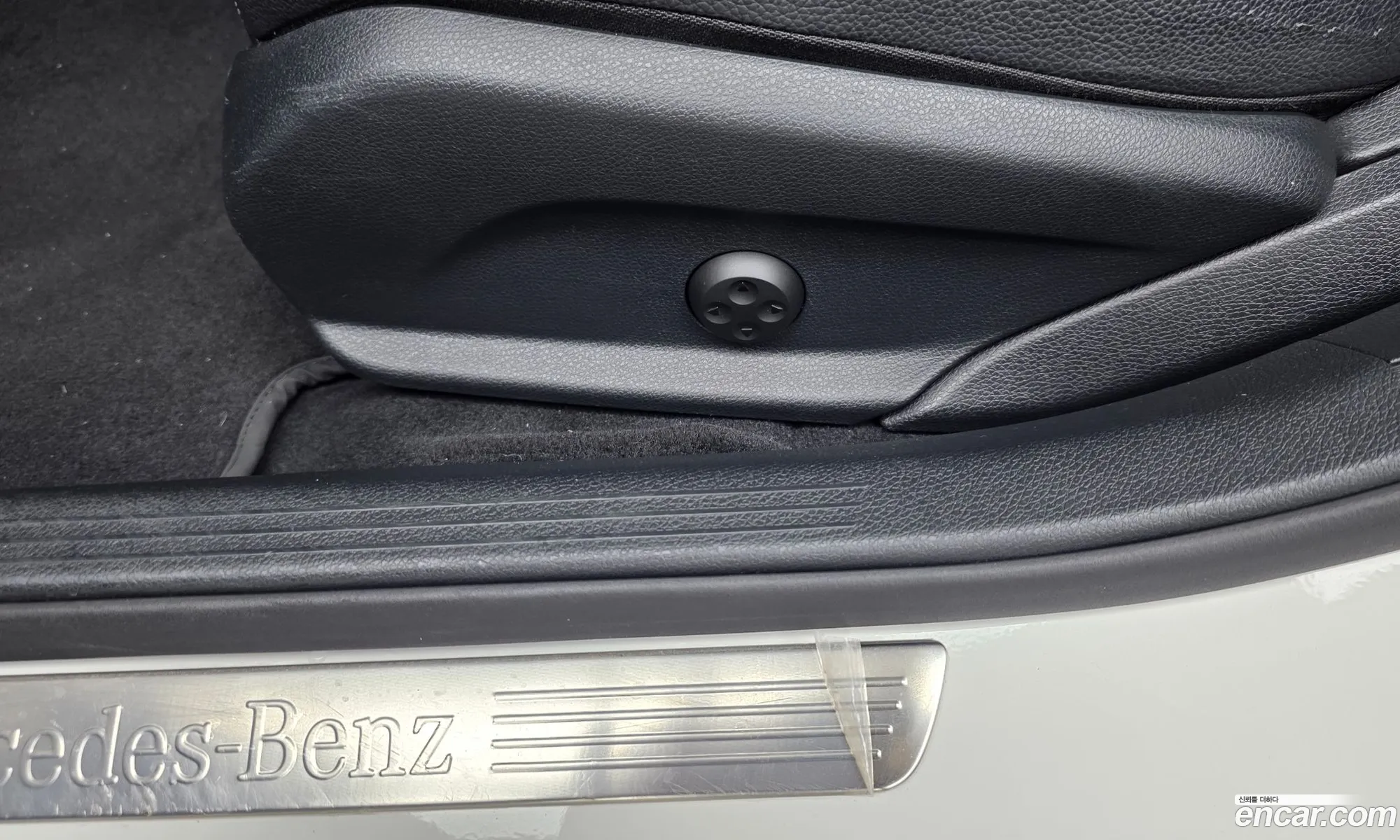 Mercedes-Benz C-Class W205 2017 — 31
