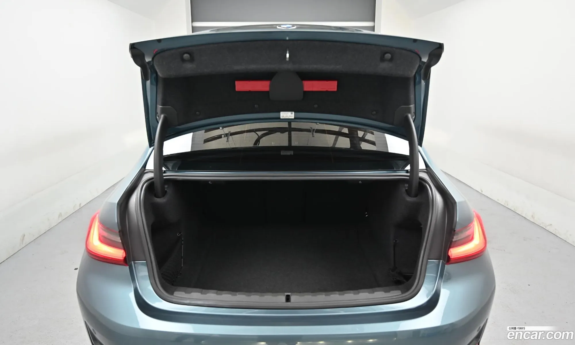 BMW 3 Series 2021 — 12