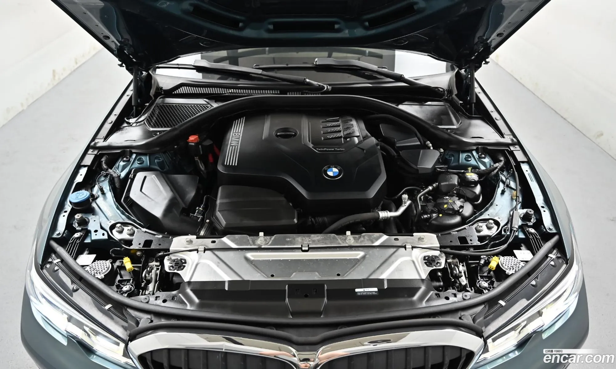 BMW 3 Series 2021 — 17