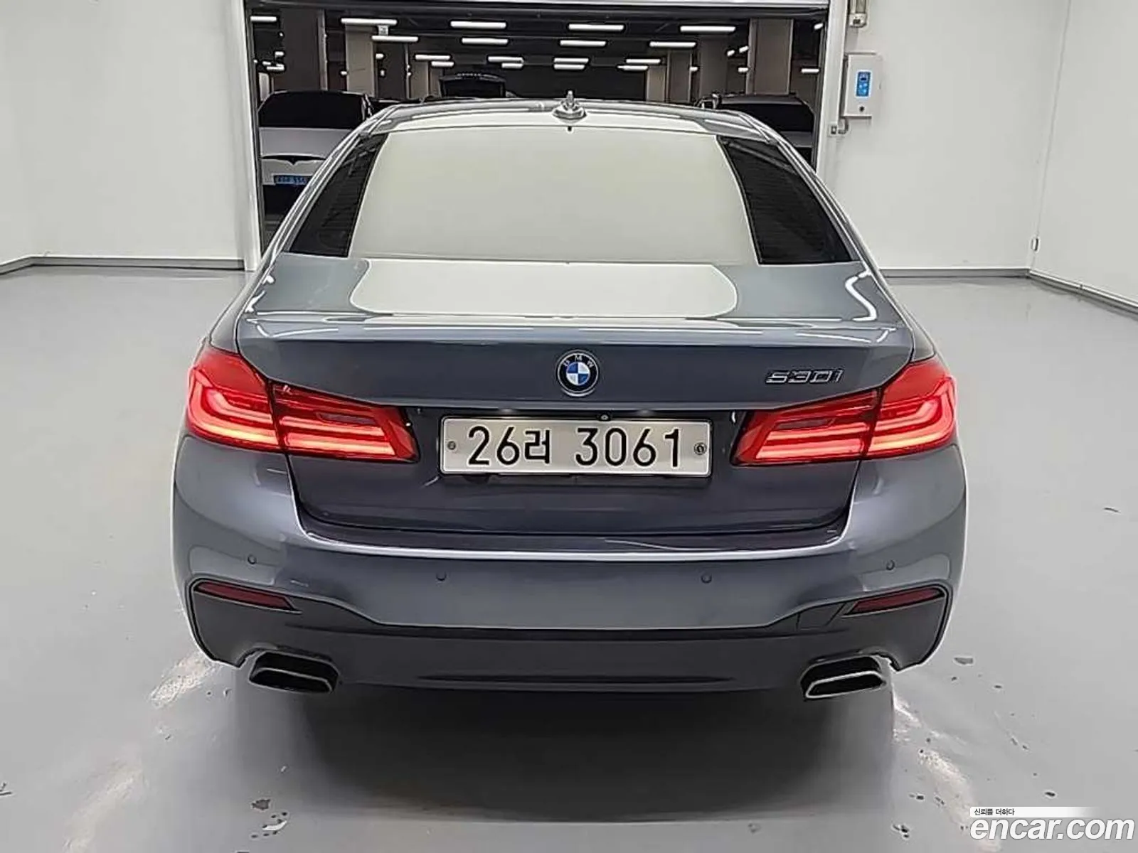 BMW 5 Series 2017 — 10