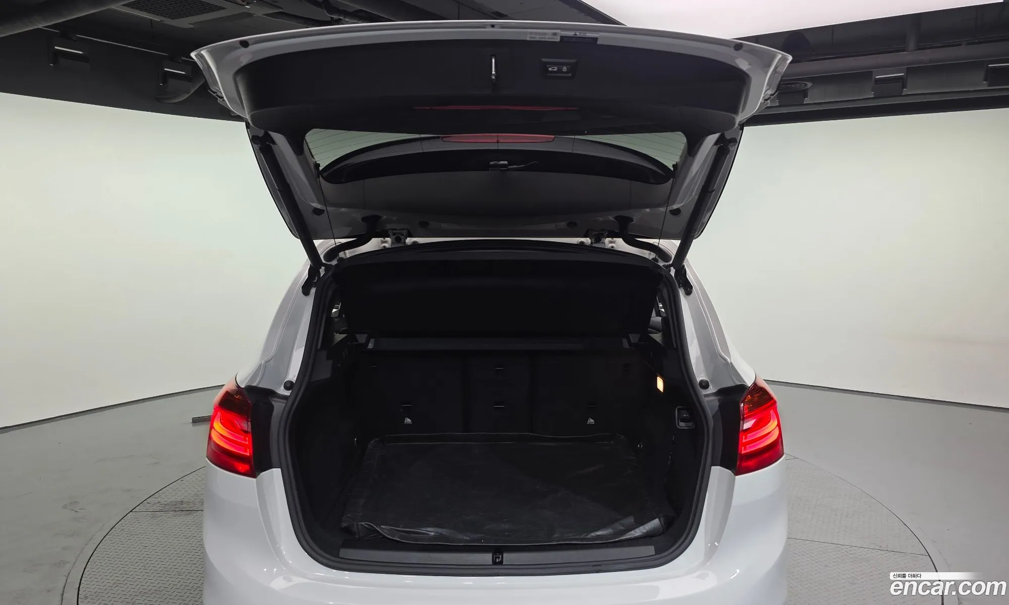 BMW 2 Series Active Tourer 2018 WBA2C1103J7A32910 — 3