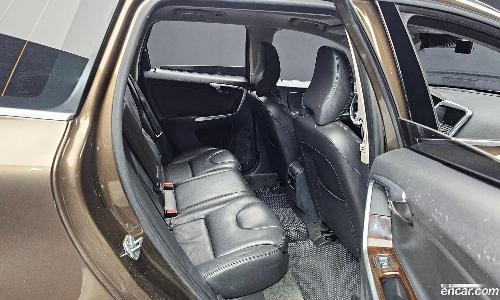 Volvo XC60 2015 YV1DZA8BDG2852805 — 4