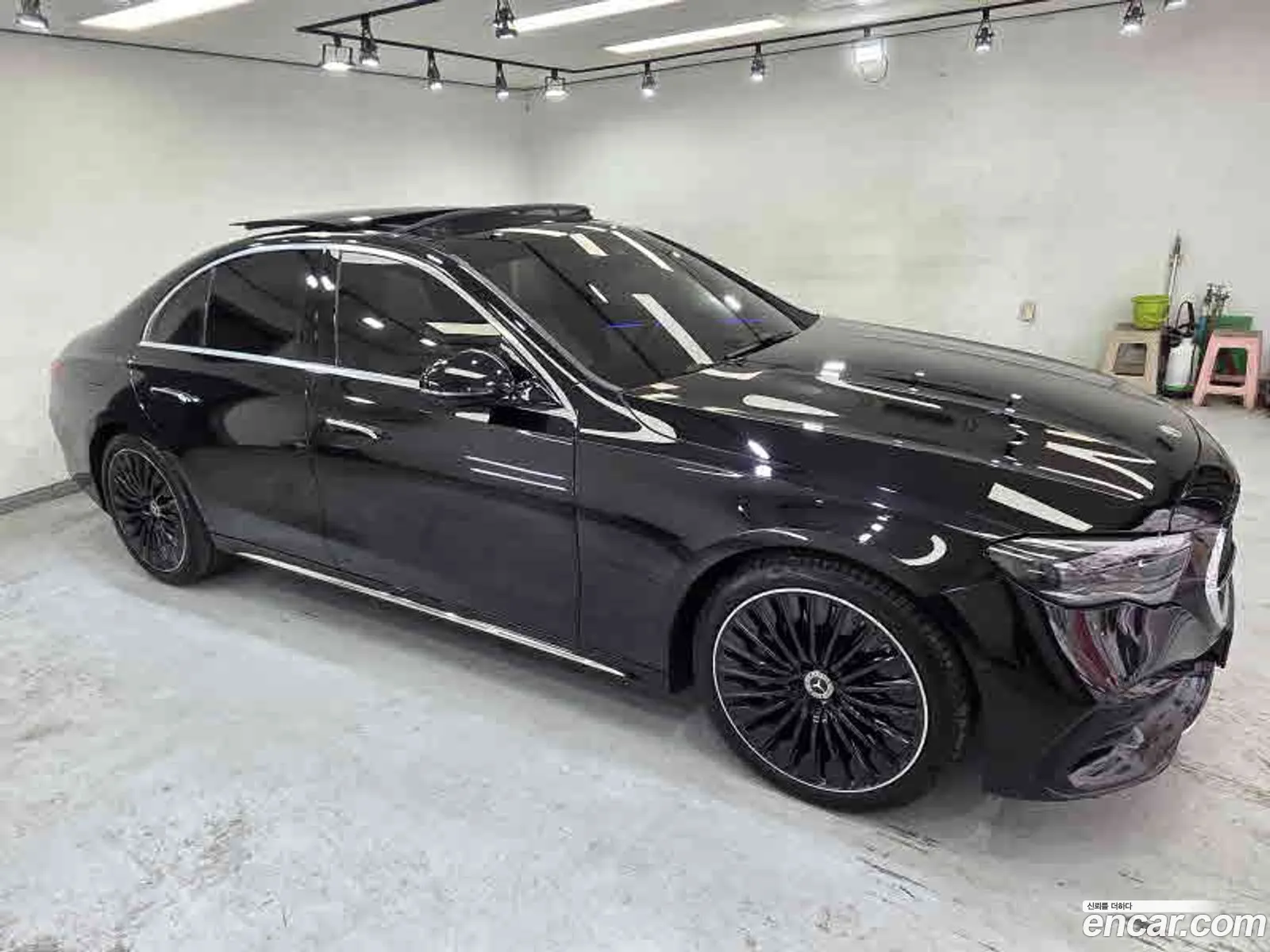 Mercedes-Benz E-Class W214 2025 — 5