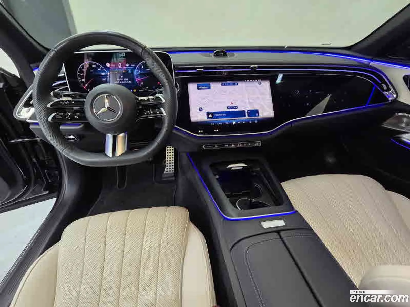 Mercedes-Benz E-Class W214 2025 — 12