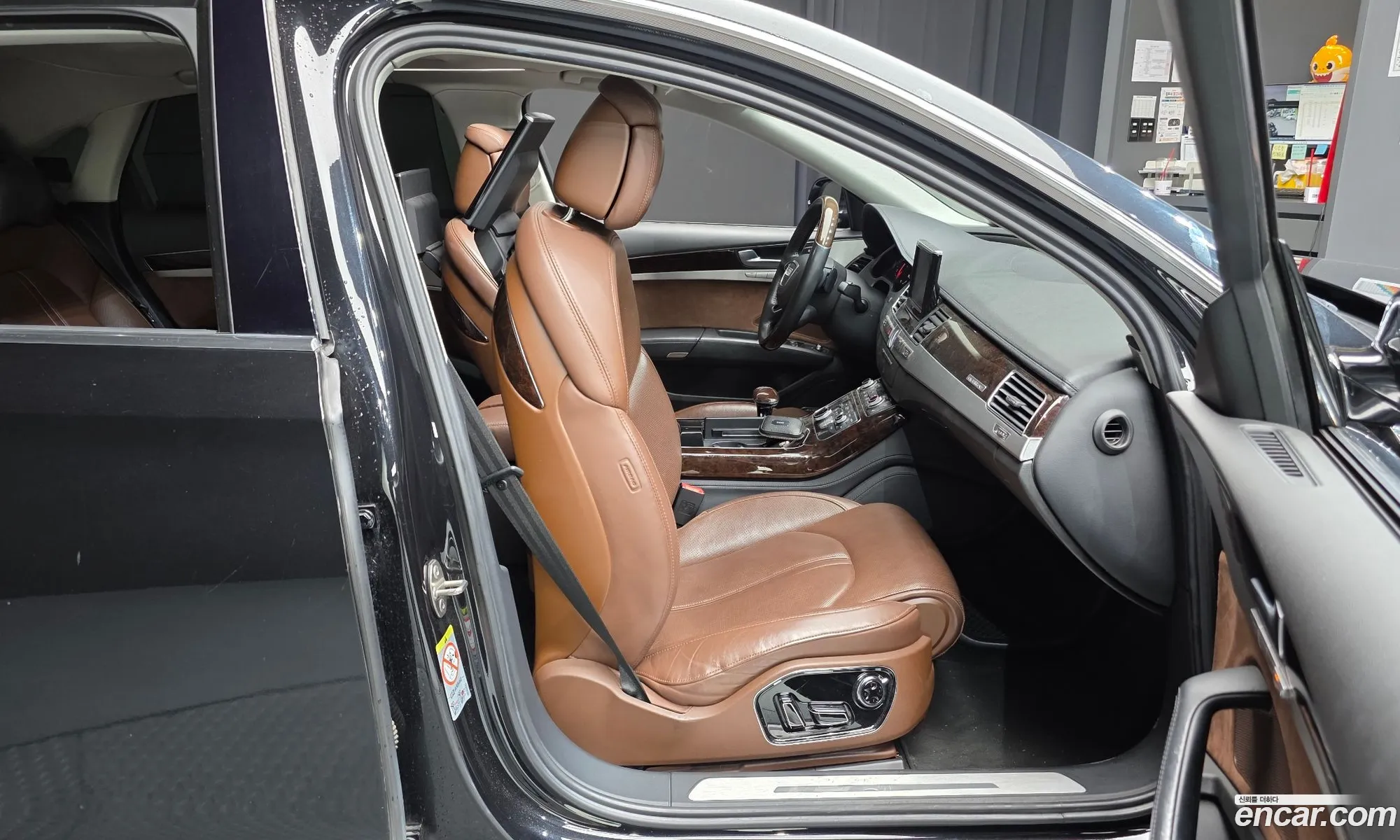 Audi A8 2012 WAUZZZ4H3DN009606 — 6