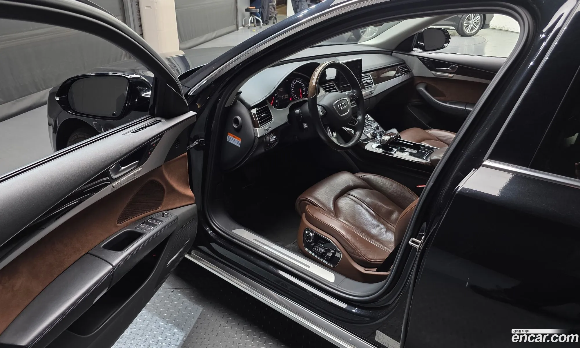 Audi A8 2012 WAUZZZ4H3DN009606 — 10
