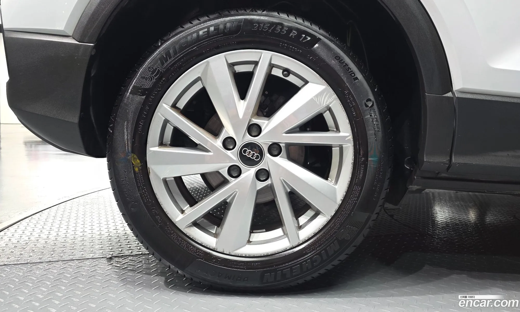 Audi Q2 2023 — 30