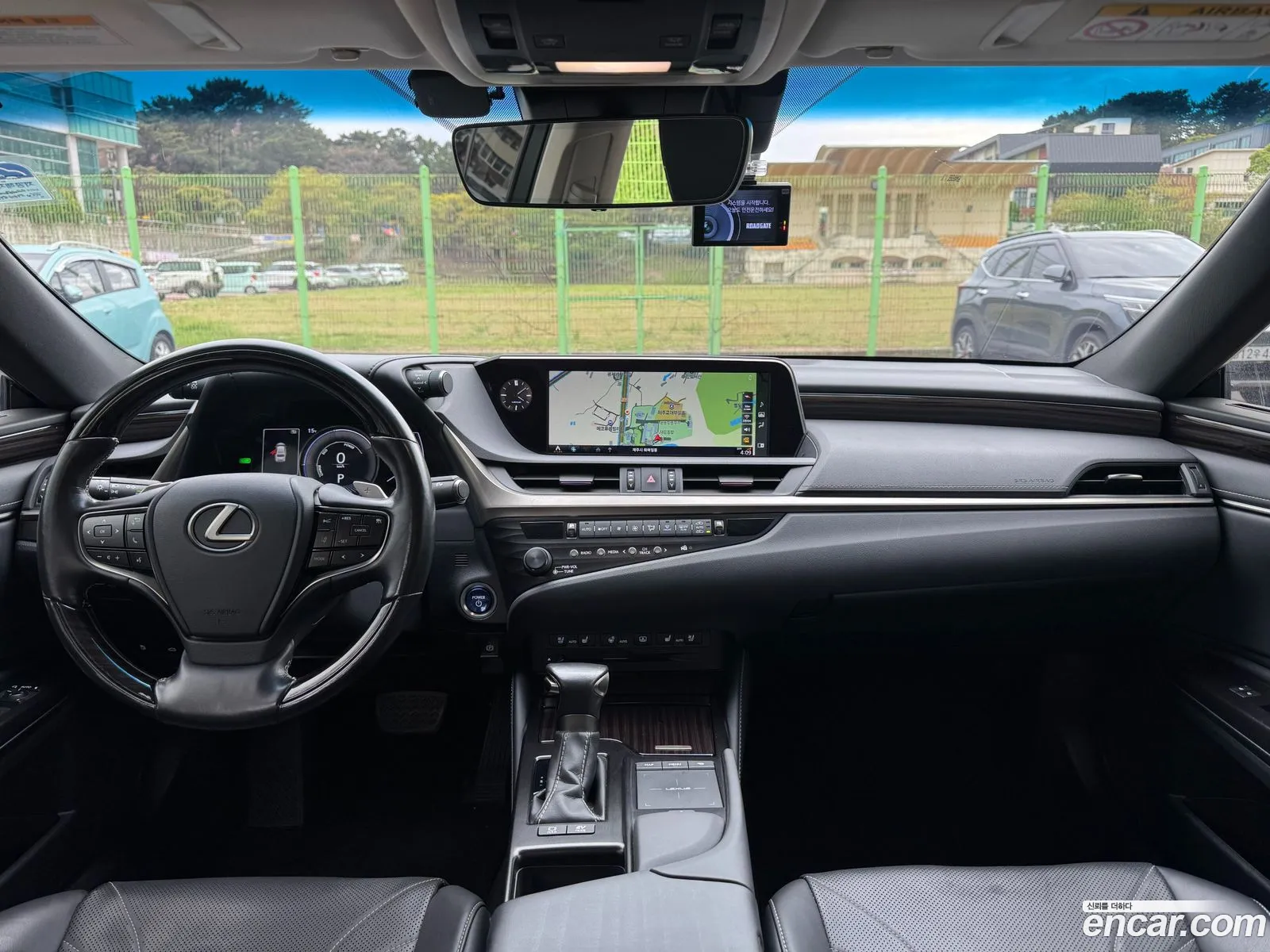 Lexus ES300h 7th Gen 2020 — 19