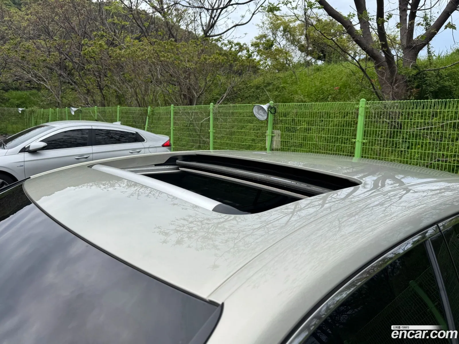 Lexus ES300h 7th Gen 2020 — 16