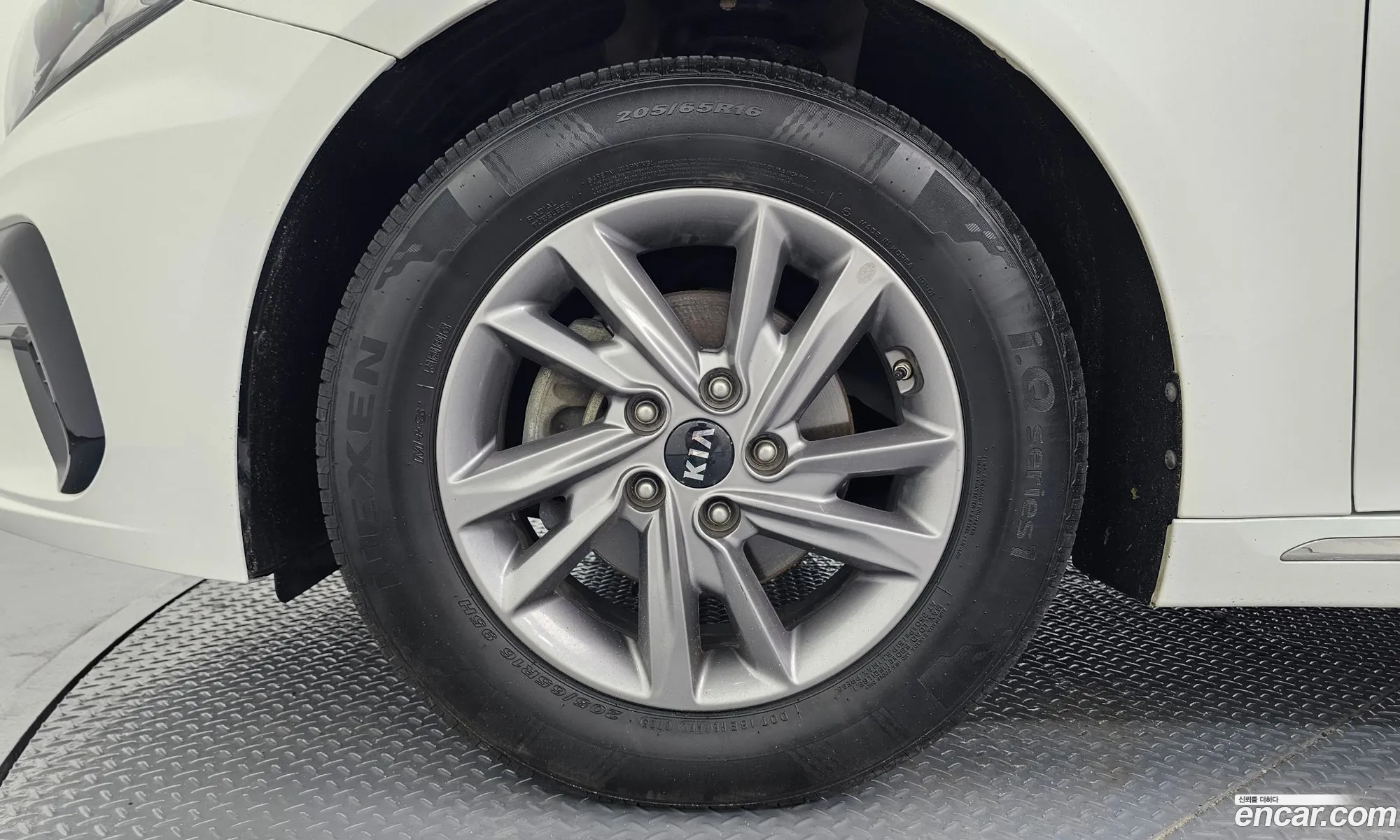Kia K5 2019 — 4