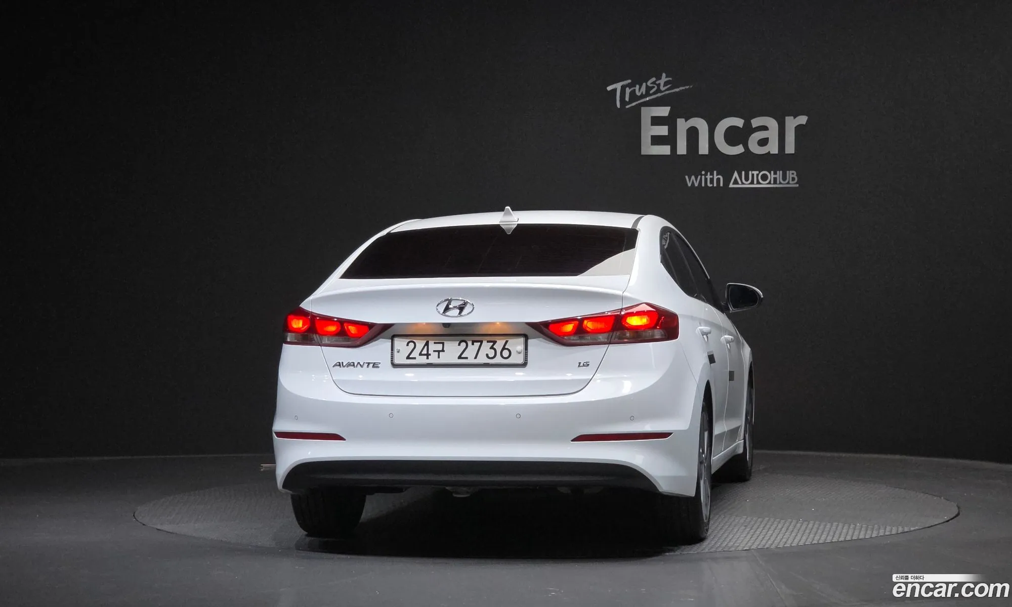 Hyundai Elantra AD 2018 — 24