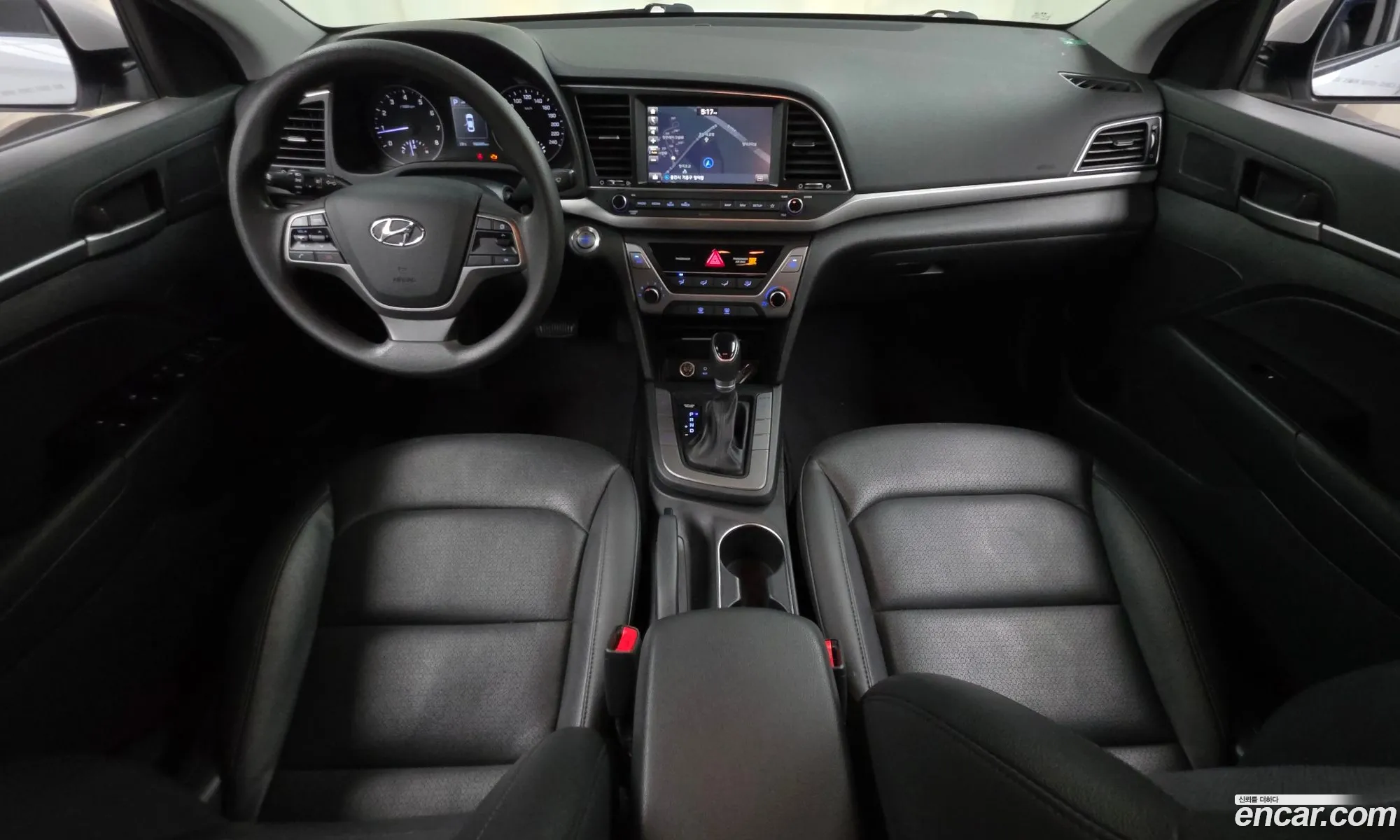 Hyundai Elantra AD 2018 — 22