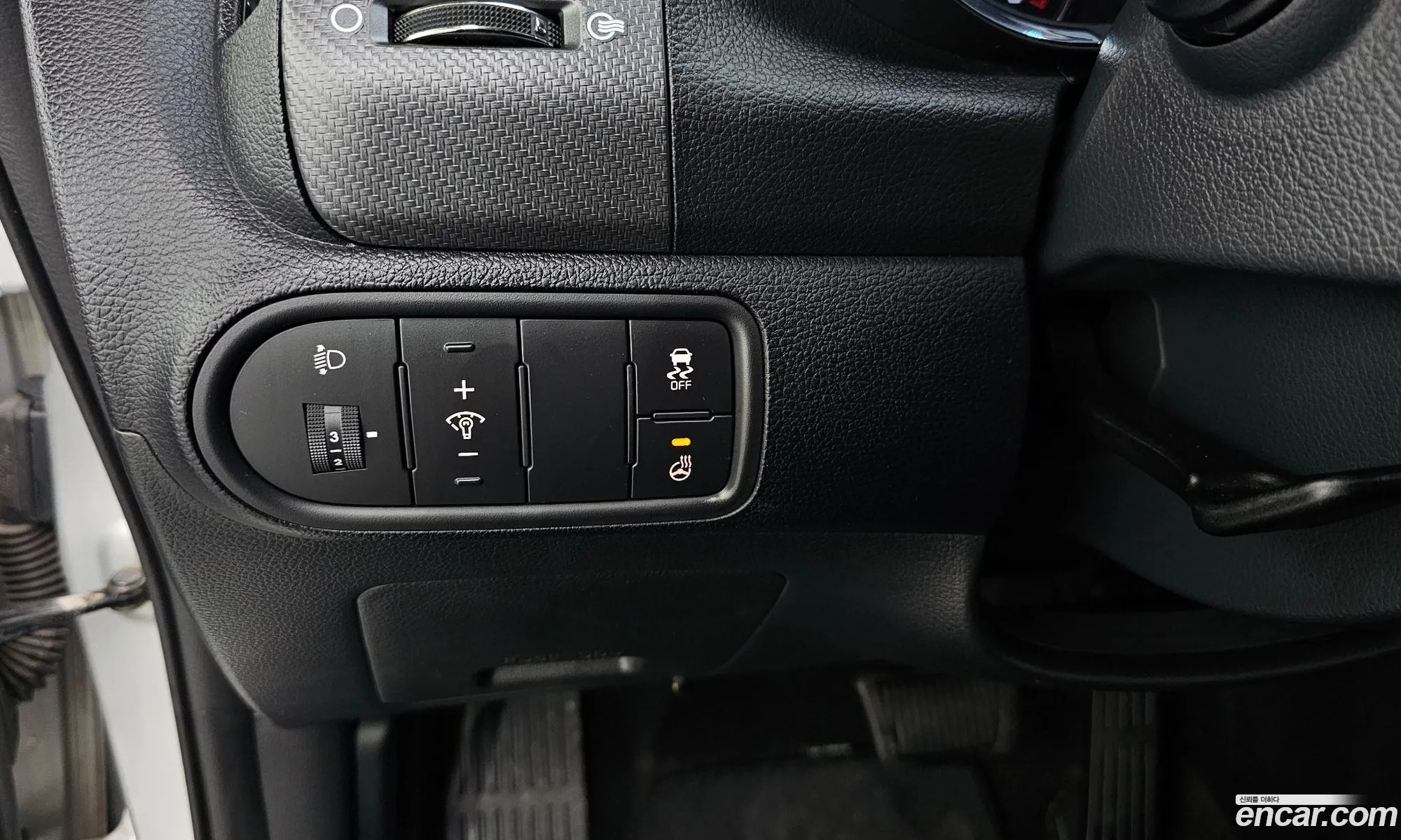 Kia K3 2017 — 17