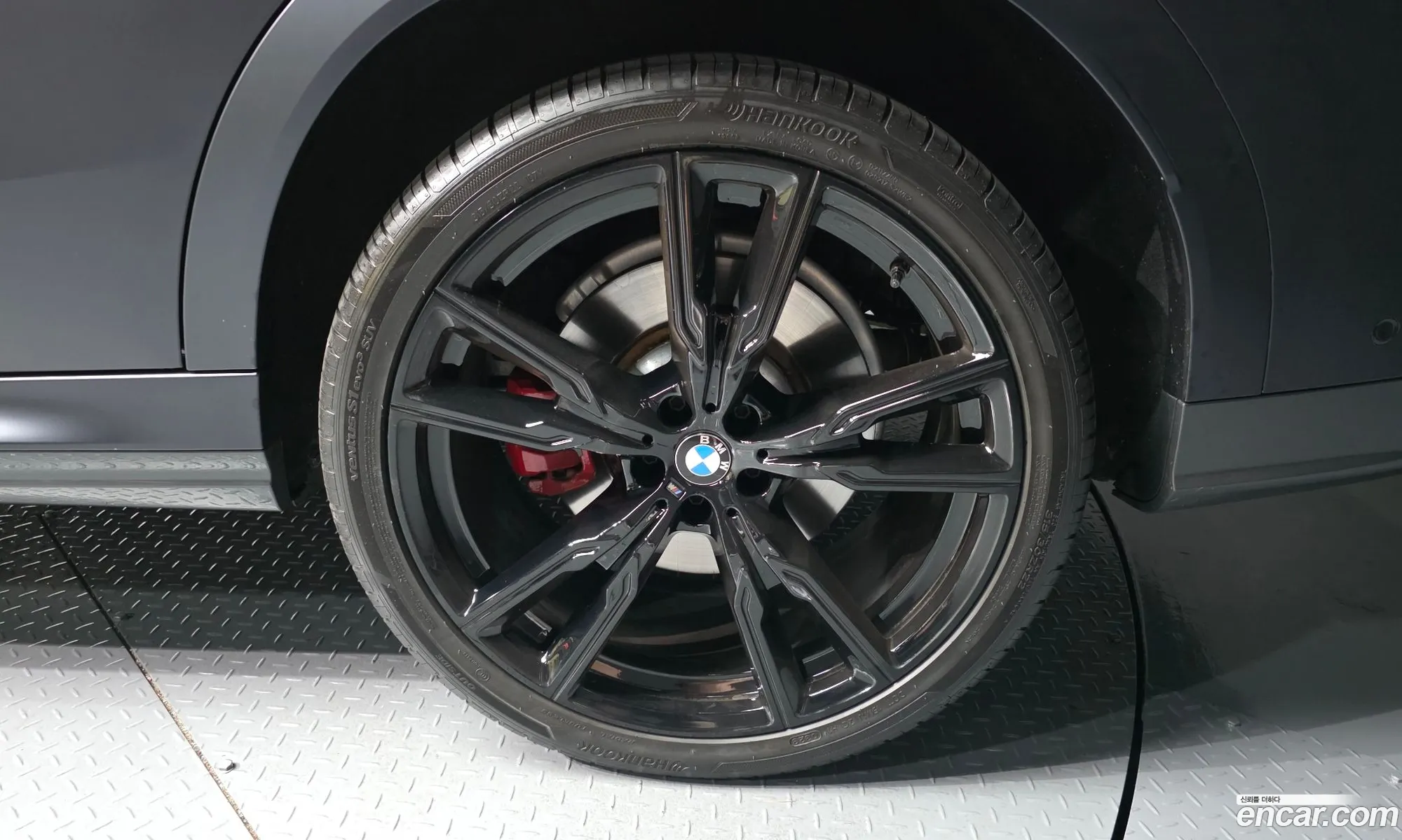 BMW X6 2023 WBA41EX04R9S27120 — 17