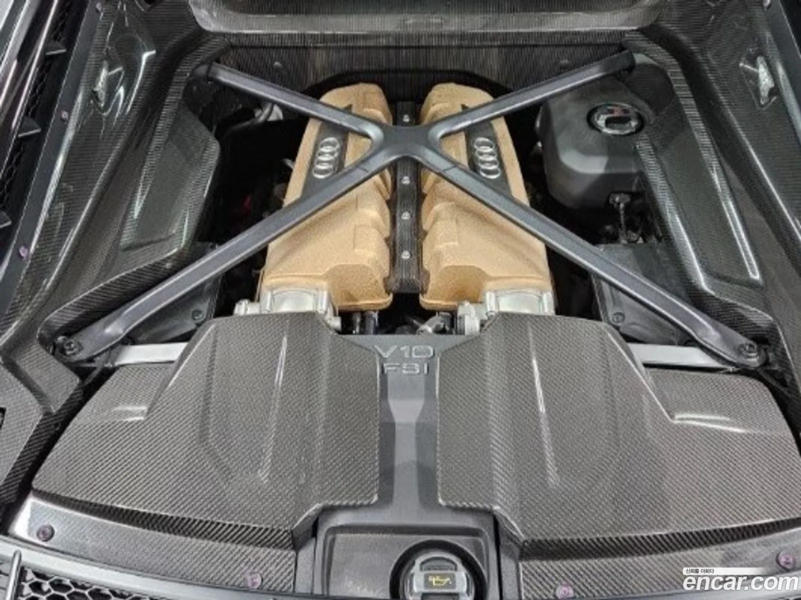 Audi R8 2019 — 8