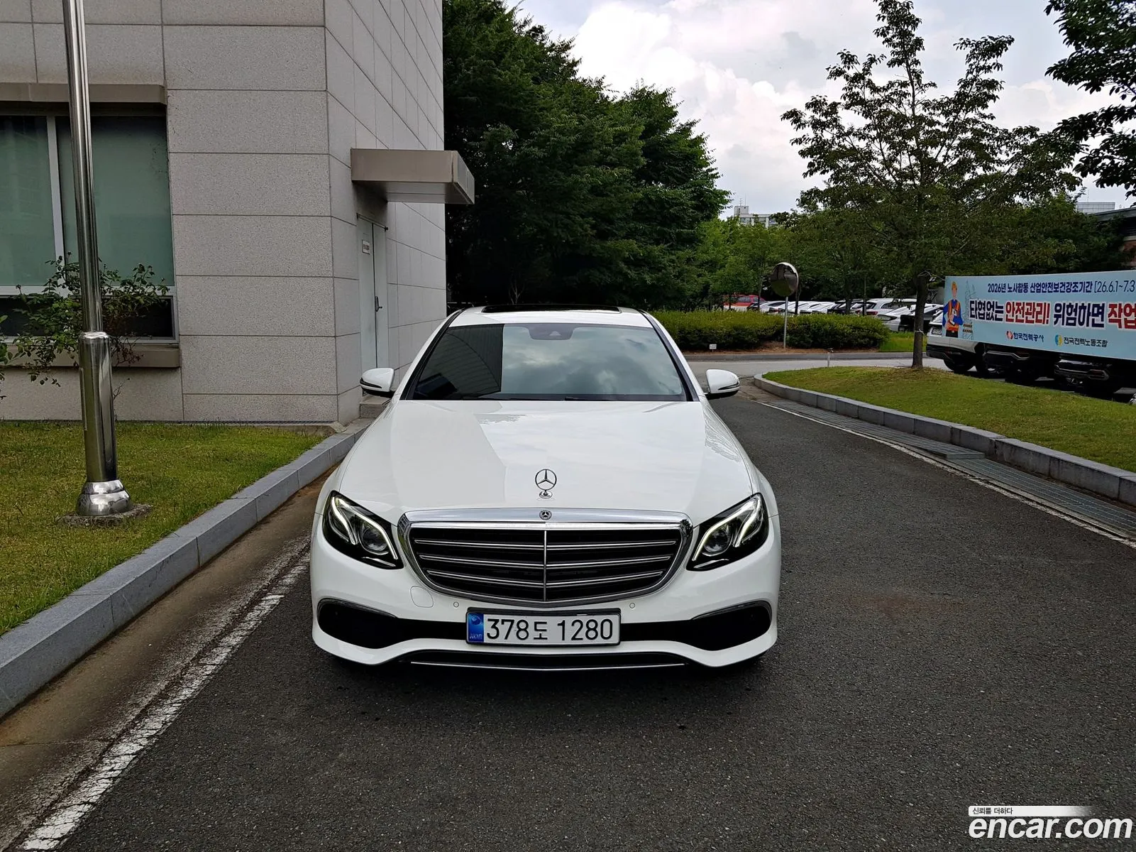 Mercedes-Benz E-Class W213 2019 — 20