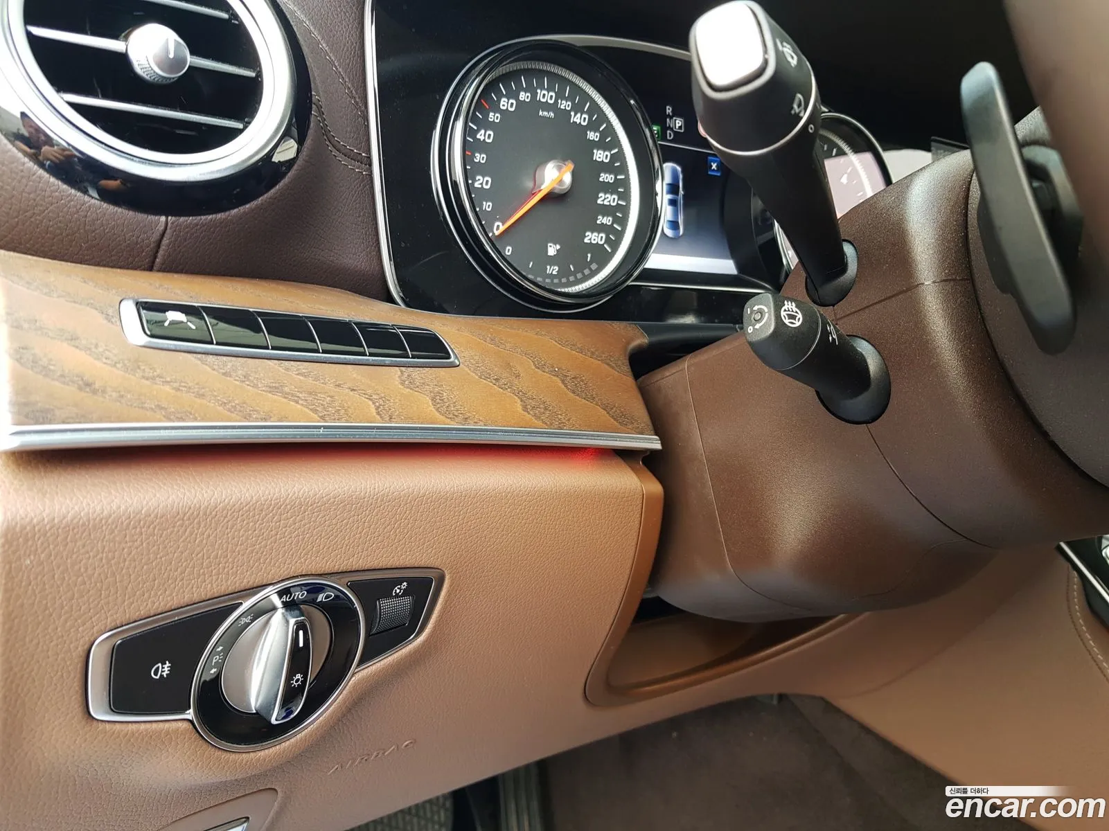 Mercedes-Benz E-Class W213 2019 — 13