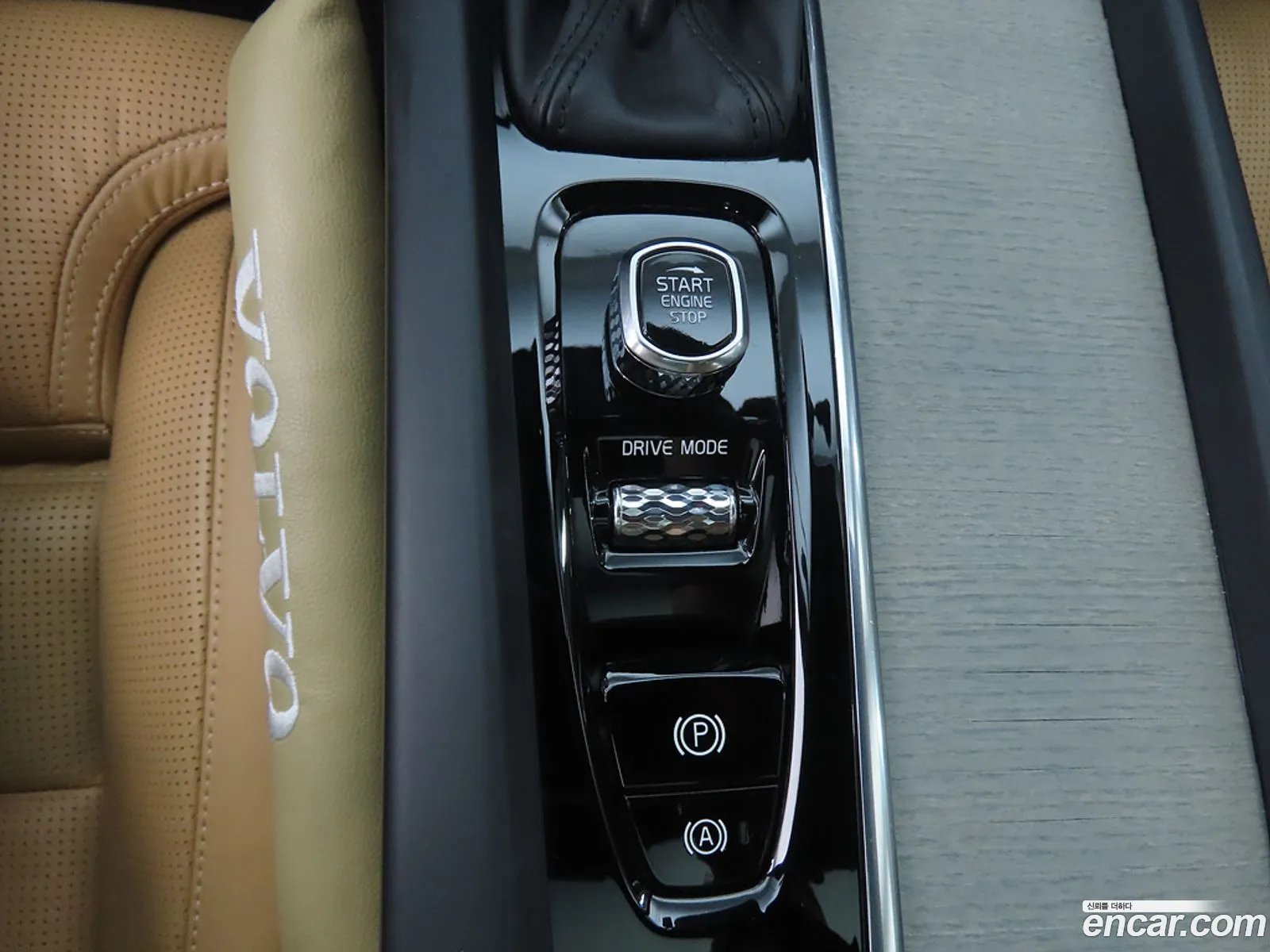 Volvo XC60 2018 — 4