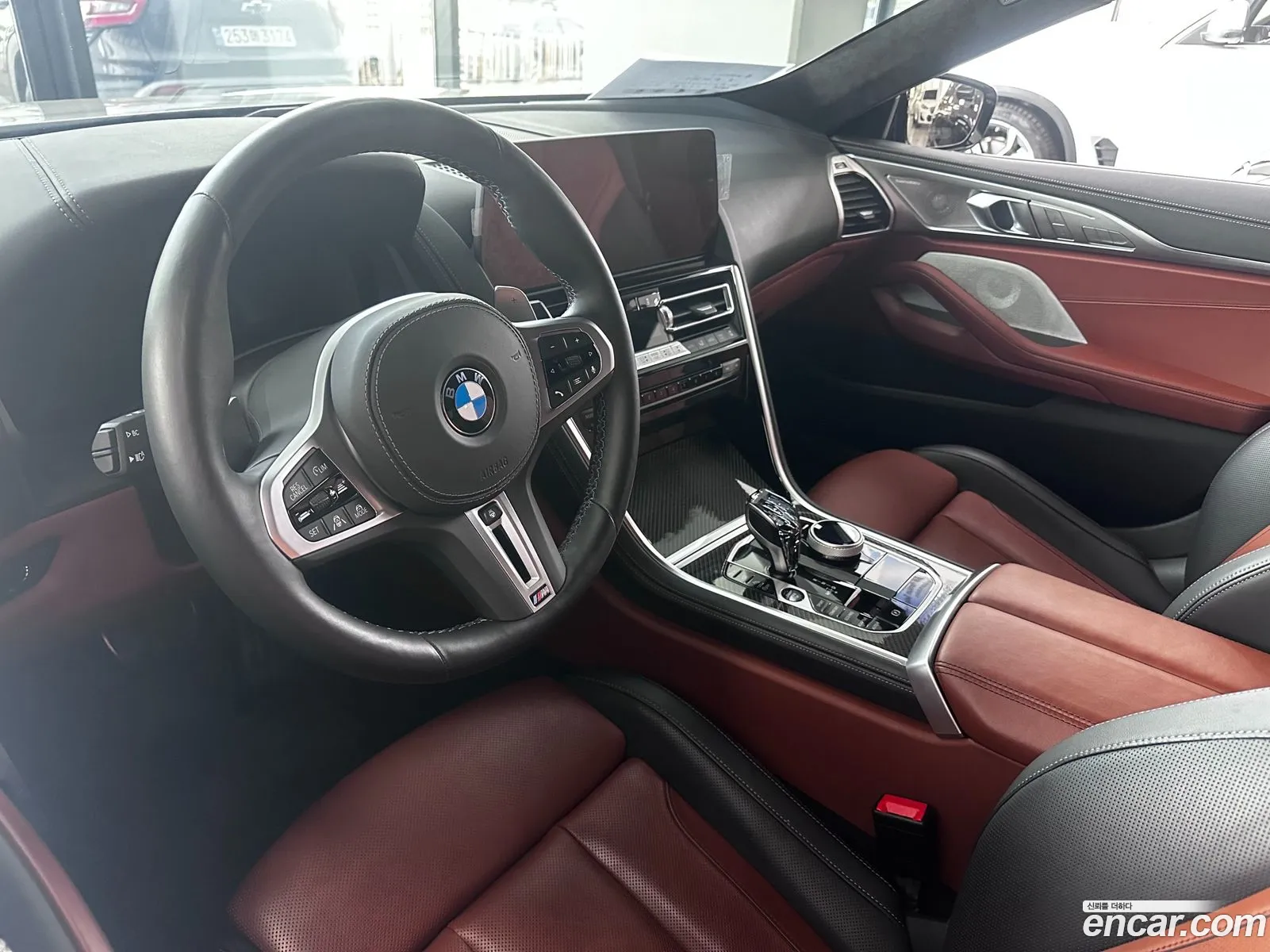 BMW 8 Series 2025 — 12