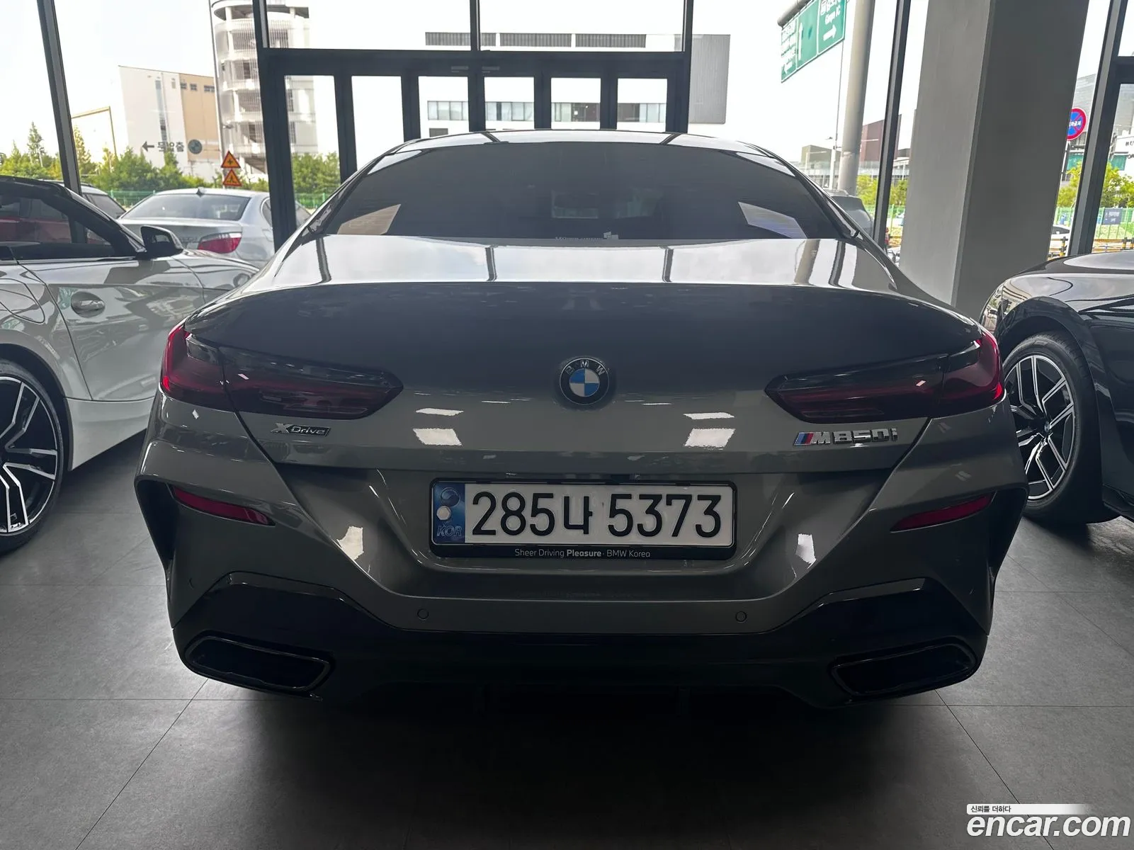BMW 8 Series 2025 — 5