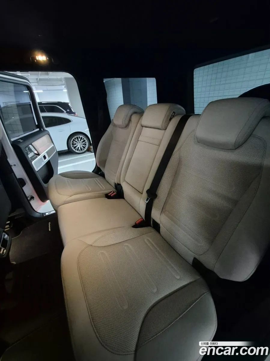 Mercedes-Benz G-Class W465 2026 — 17