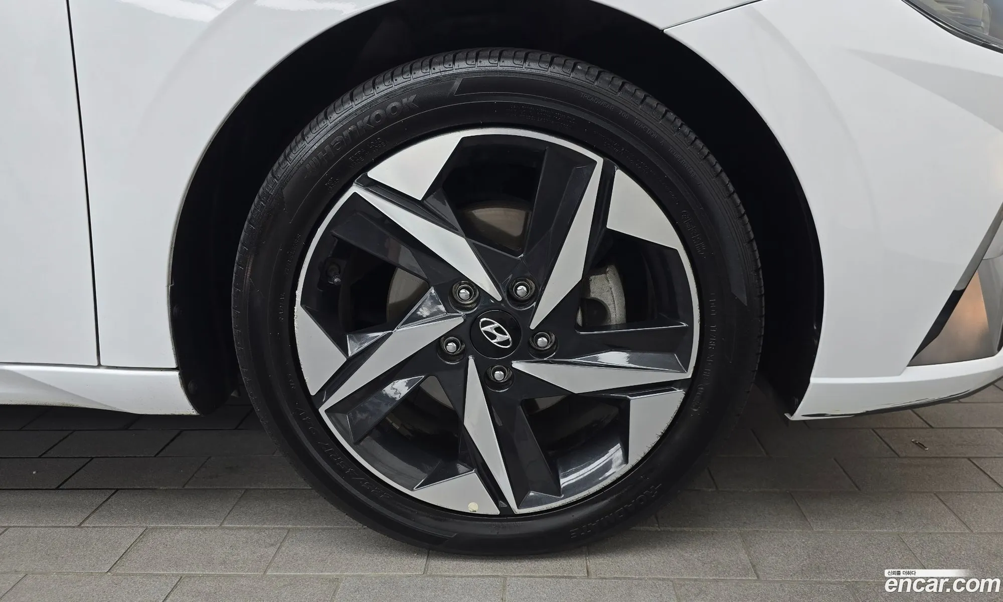 Hyundai Elantra Hybrid 2022 — 27