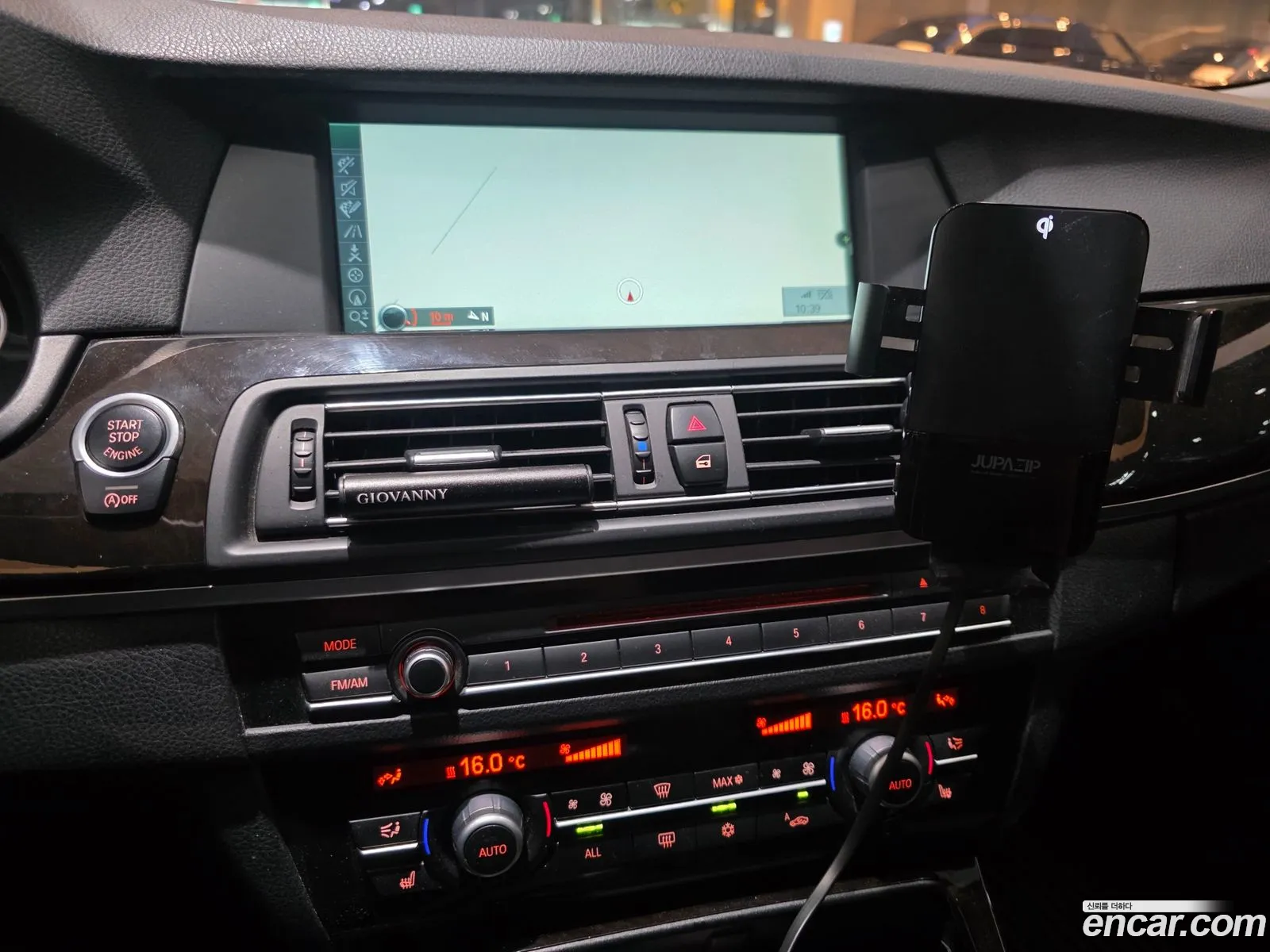 BMW 5 Series 2012 — 16
