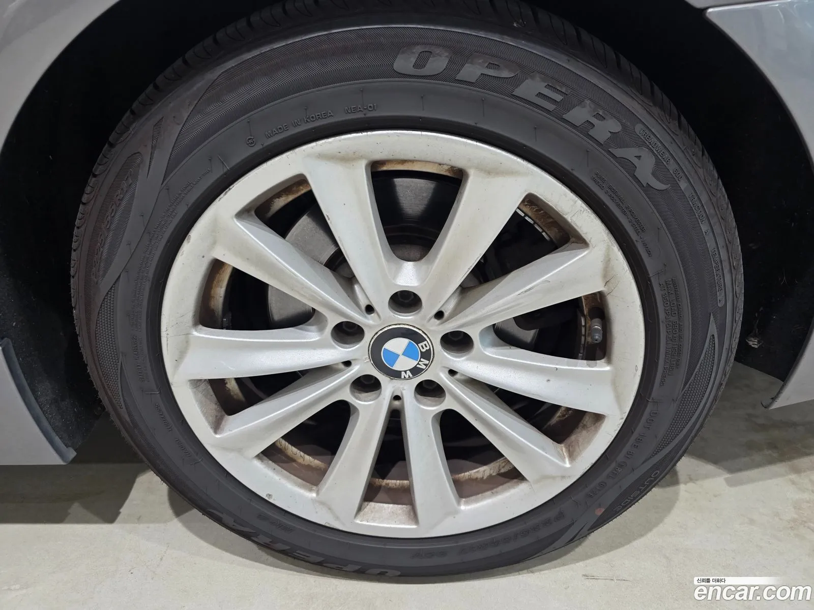 BMW 5 Series 2012 — 13