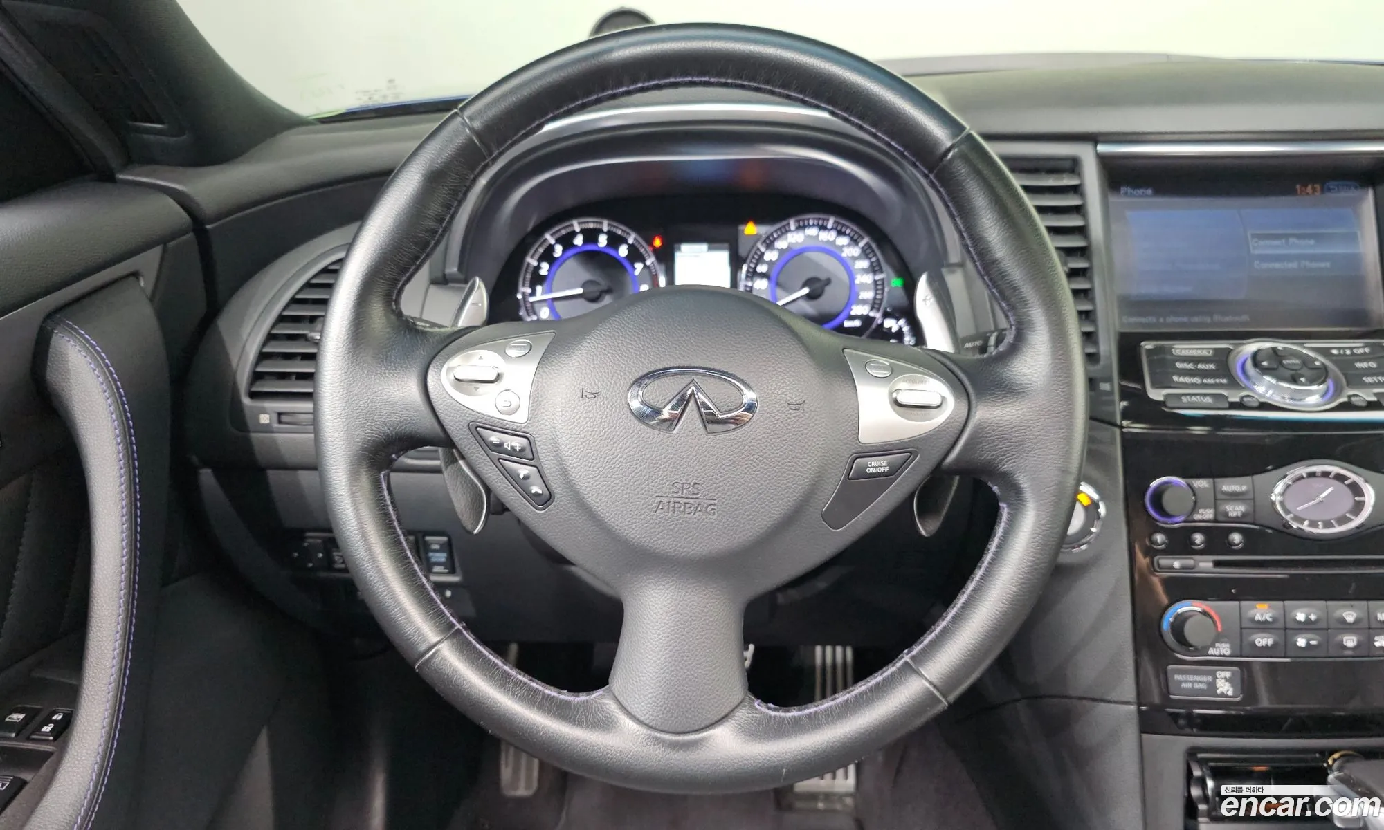 Infiniti QX70