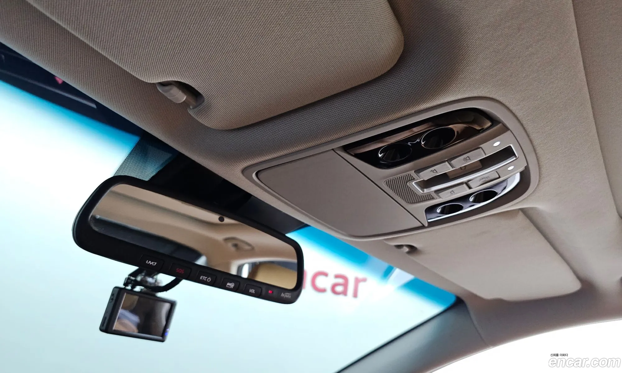 Kia K7 Premier 2019 — 22