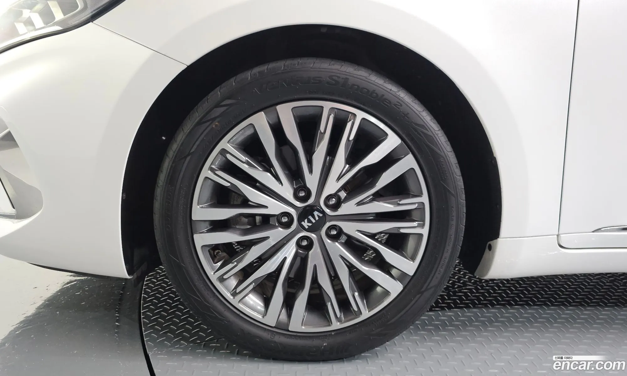 Kia K7 Premier 2019 — 20