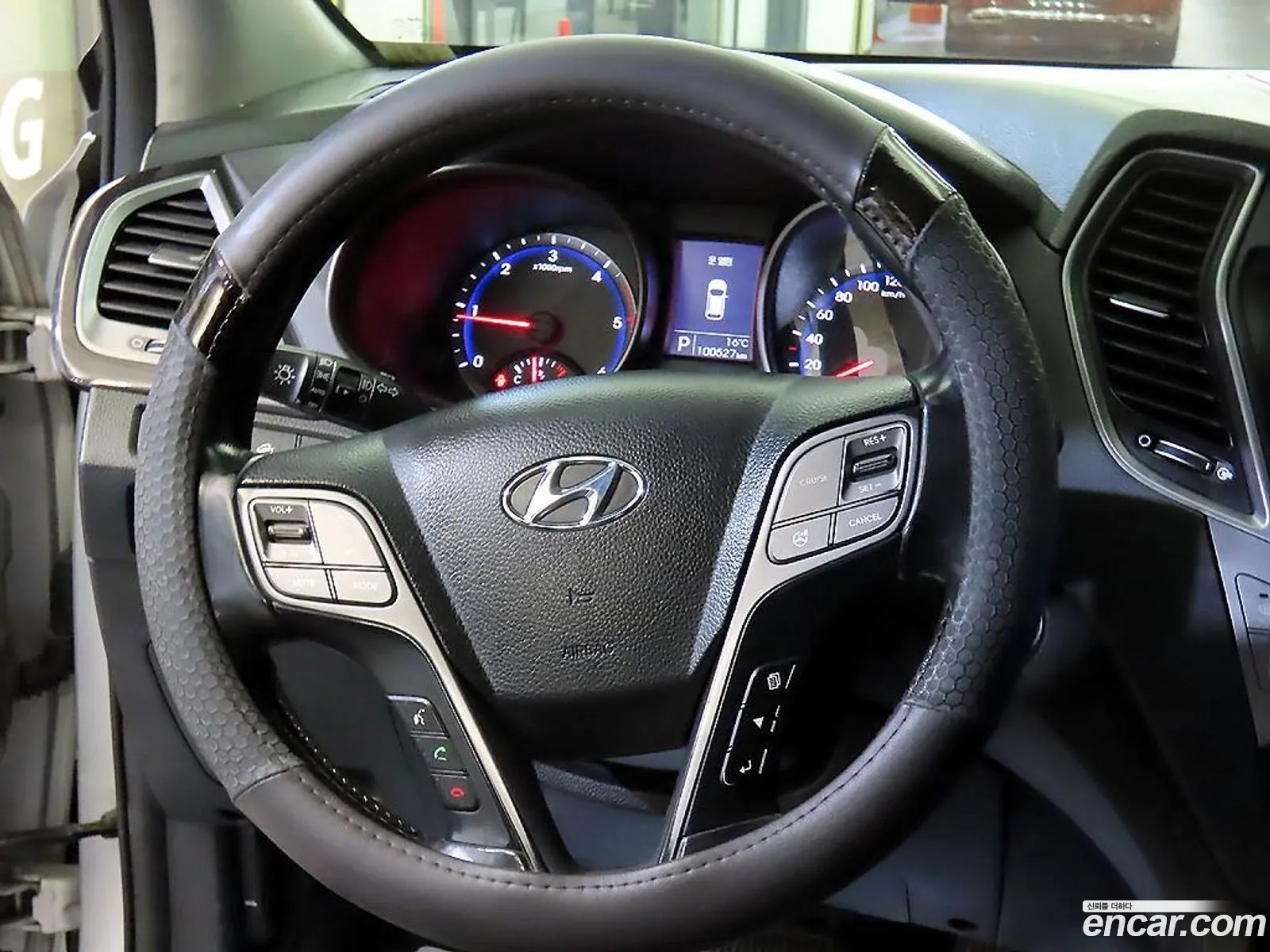 Hyundai Santa Fe DM 2012 — 17