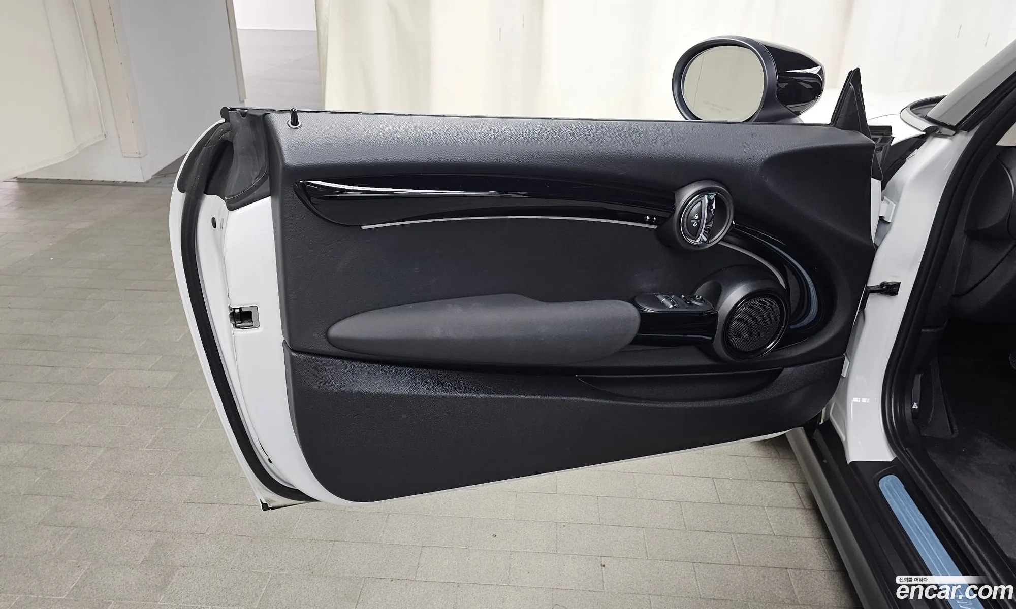 Mini Cooper 2023 WMW41DH0XR2U86163 — 6