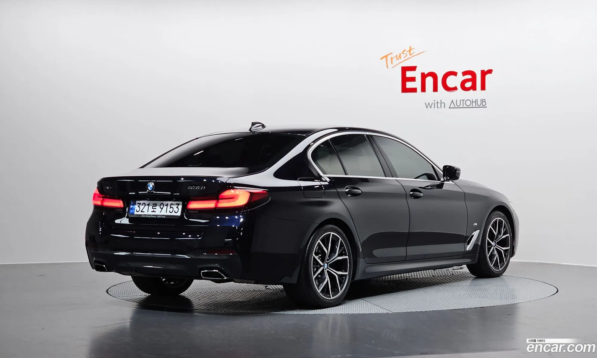 BMW 5 Series 2023 — 19