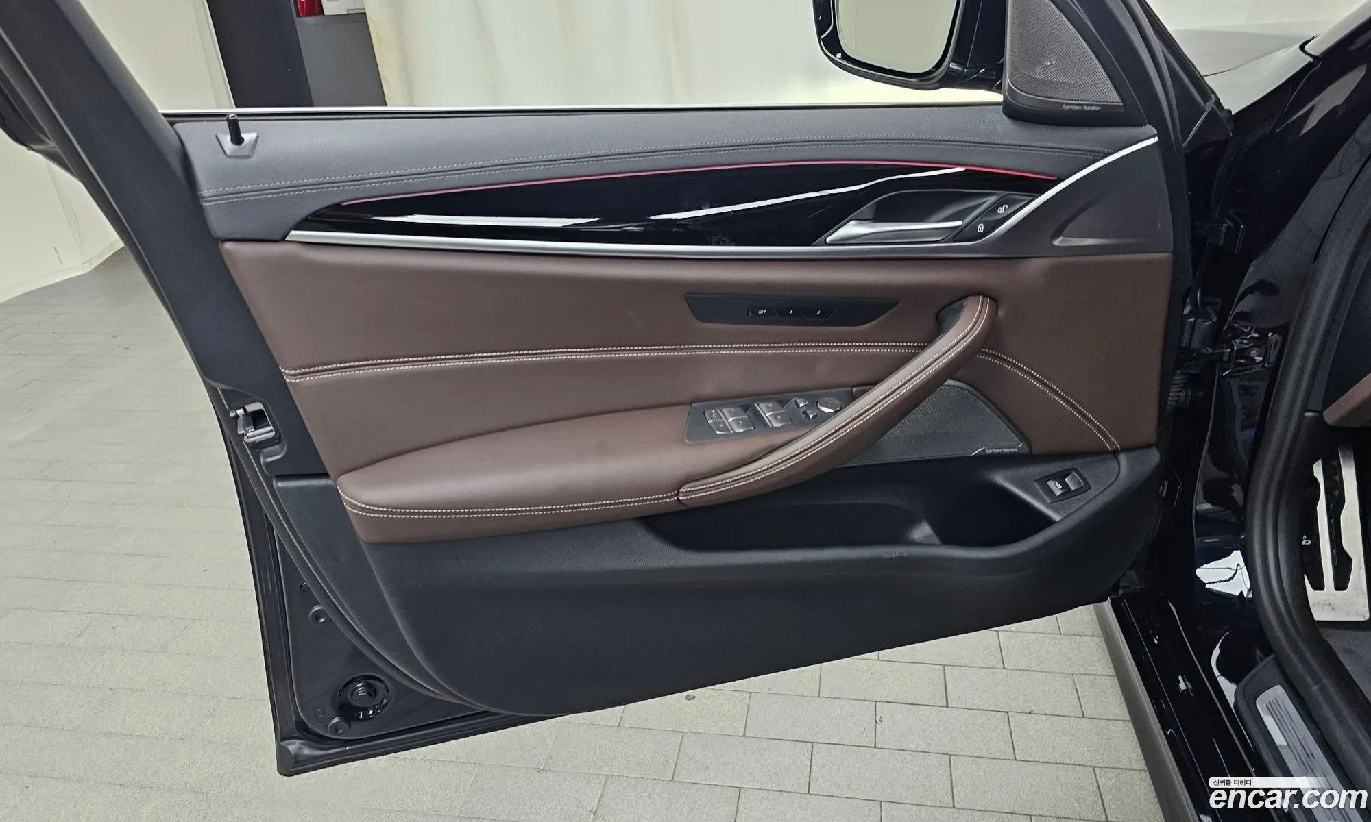 BMW 5 Series 2023 — 24
