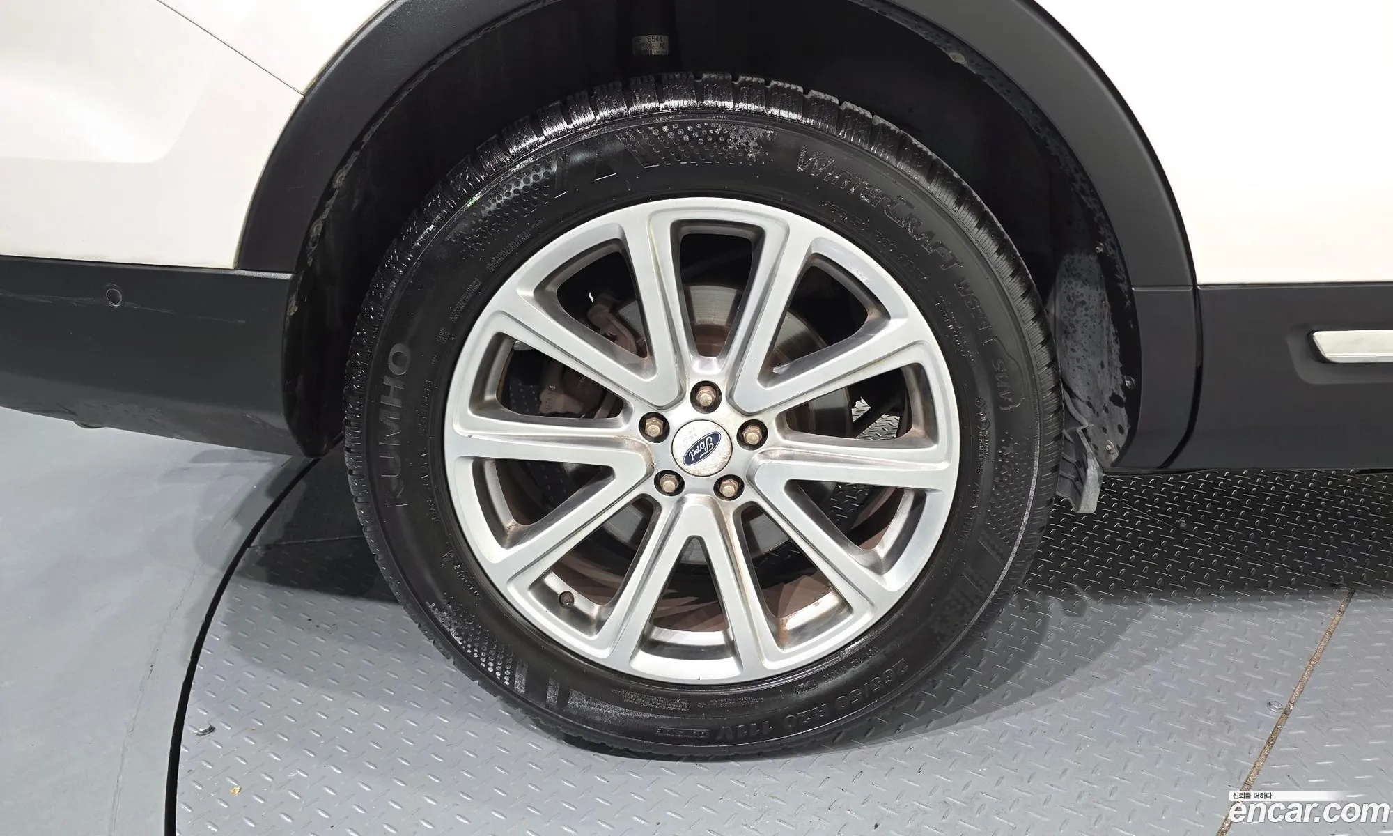 Ford Explorer 2017 1FM5K8FH6HGC72031 — 15