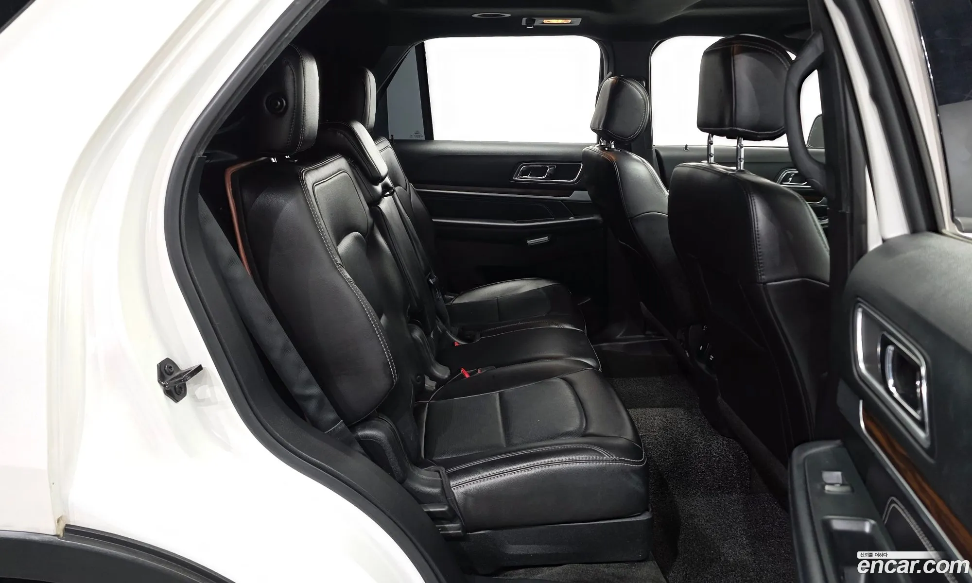 Ford Explorer 2017 1FM5K8FH6HGC72031 — 14