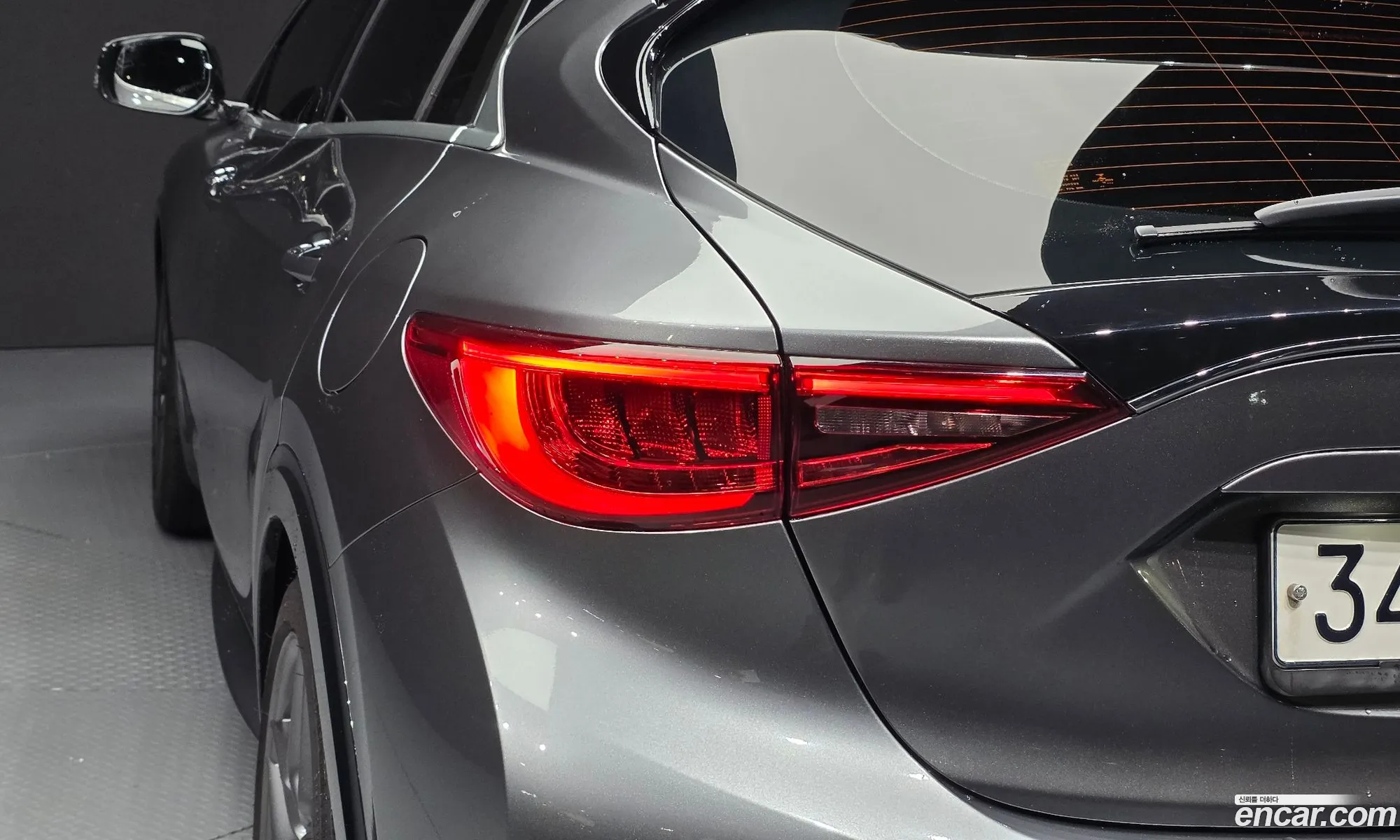 Infiniti Q30