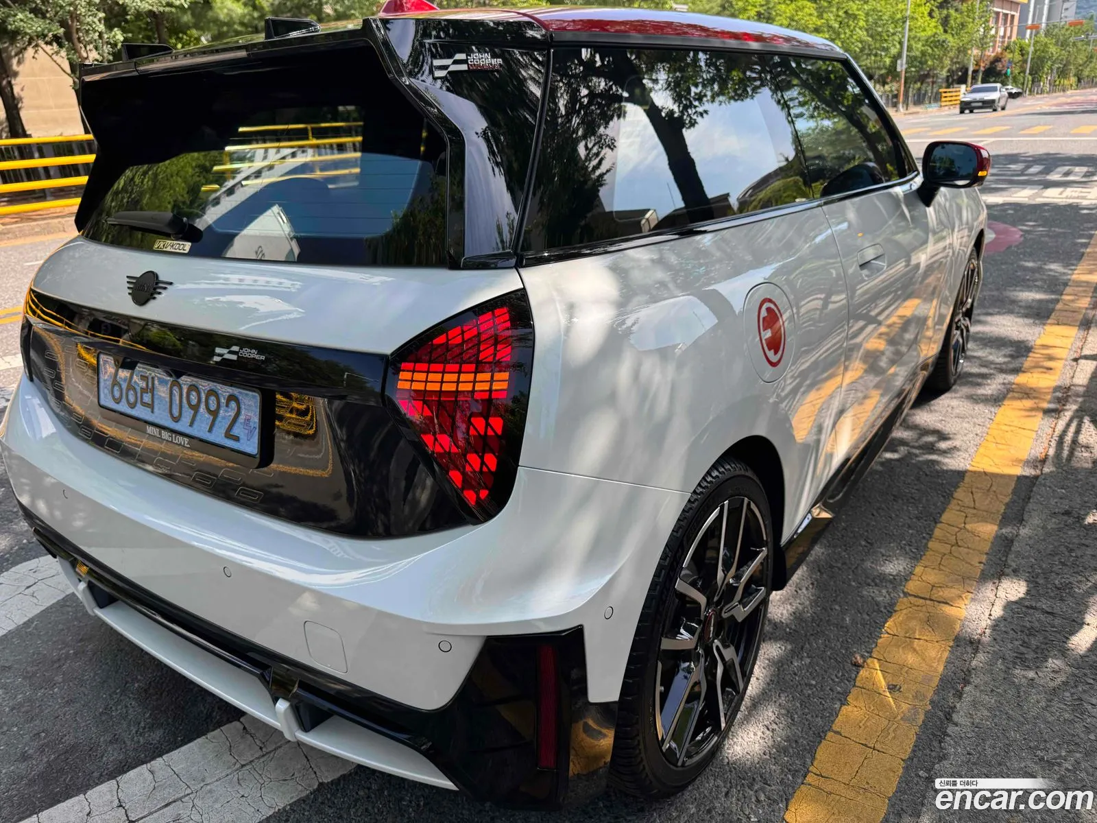 Mini Cooper Electric 2025 — 9