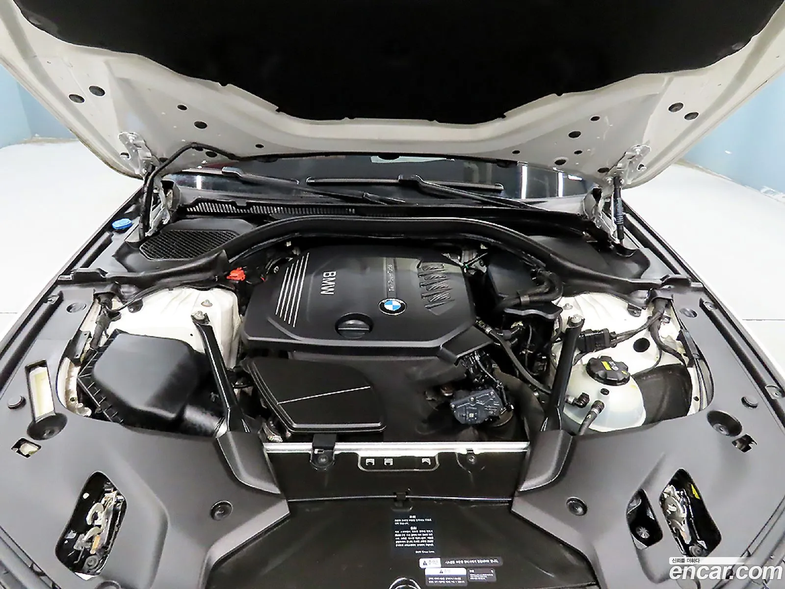 BMW 5 Series 2017 — 16